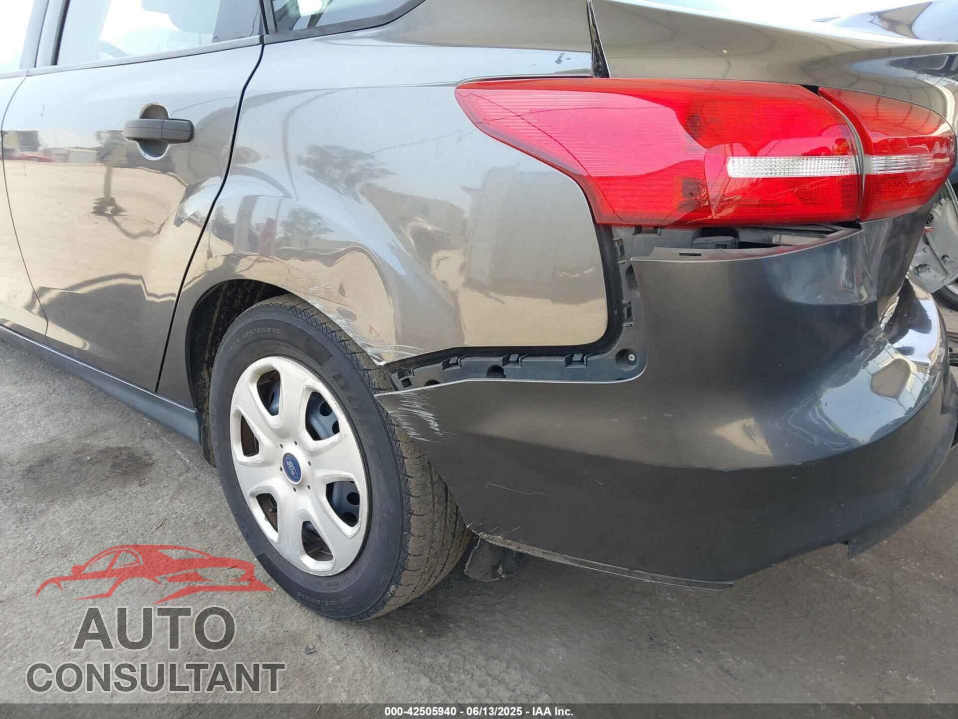 FORD FOCUS 2016 - 1FADP3E29GL208580