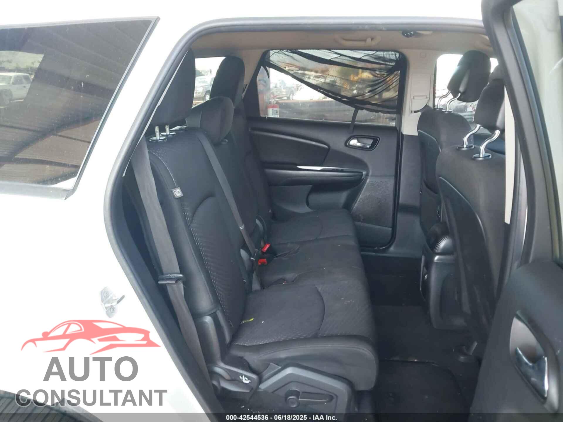 DODGE JOURNEY 2015 - 3C4PDCBB0FT639560