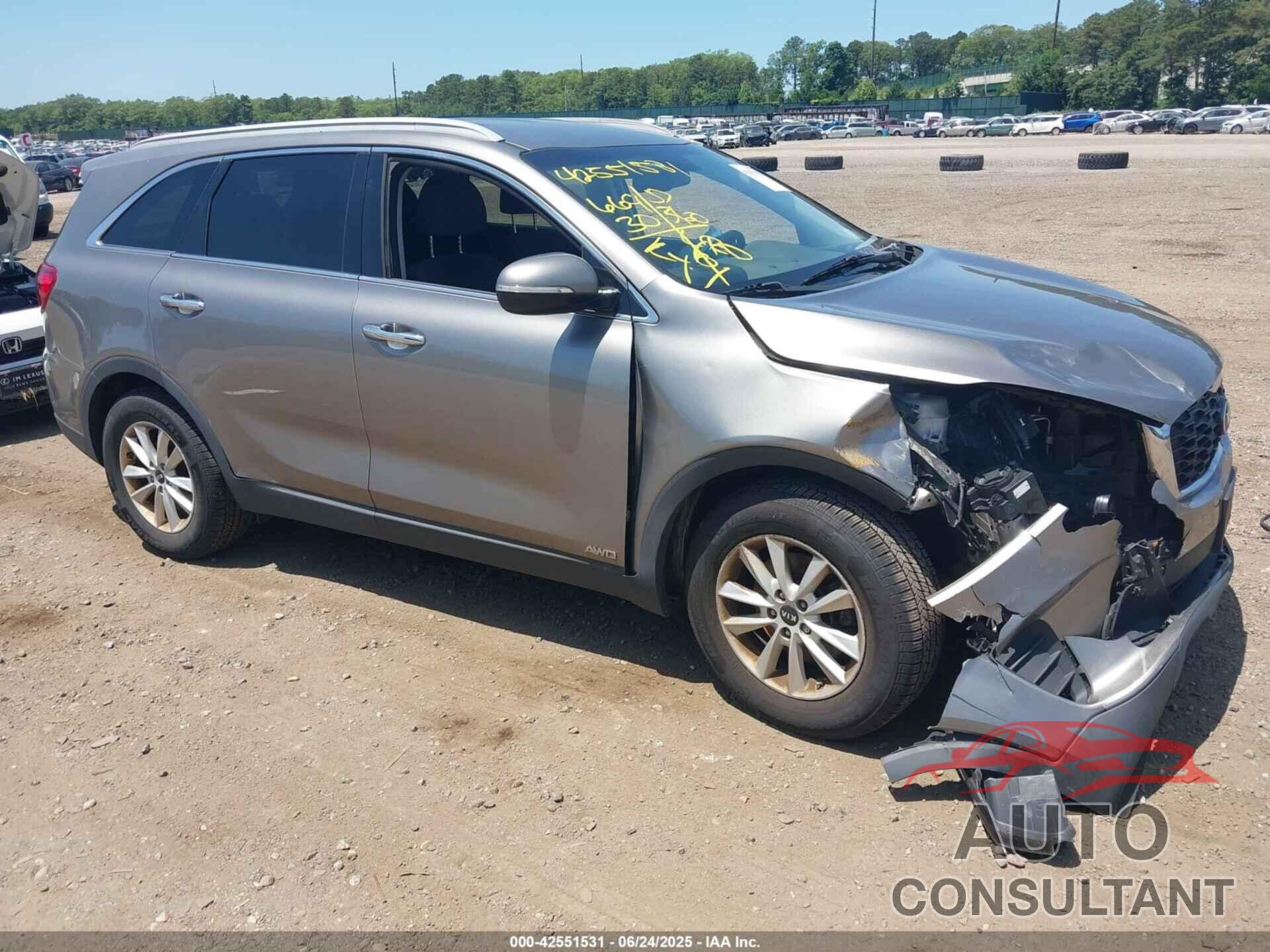 KIA SORENTO 2019 - 5XYPGDA56KG451202