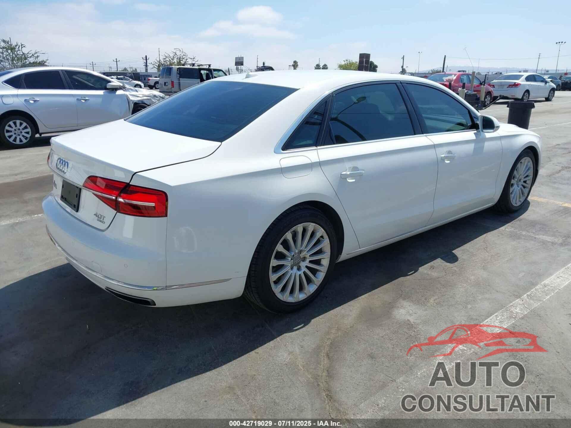 AUDI A8 L 2015 - WAU32AFD0FN007028