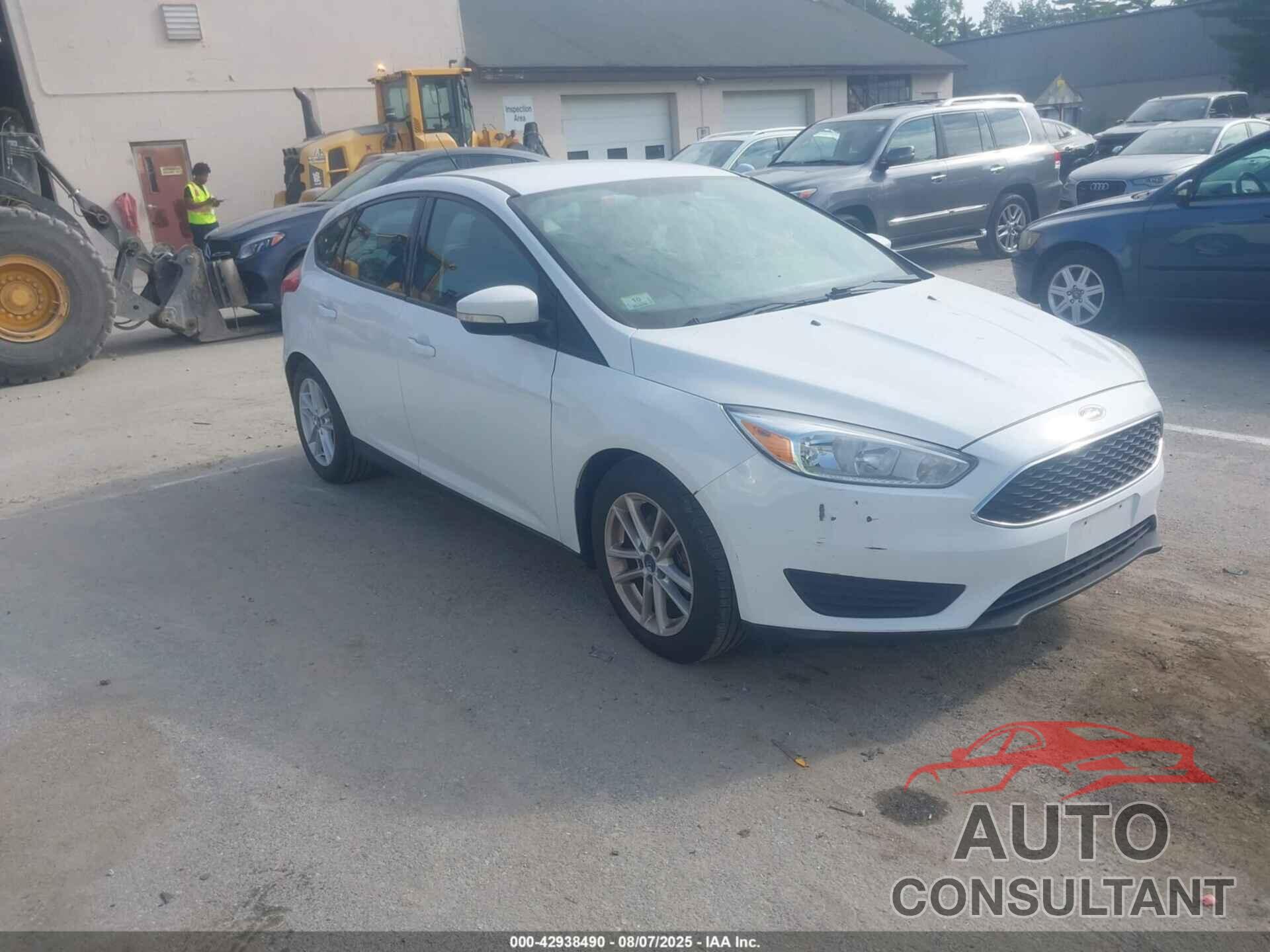 FORD FOCUS 2015 - 1FADP3K23FL250195