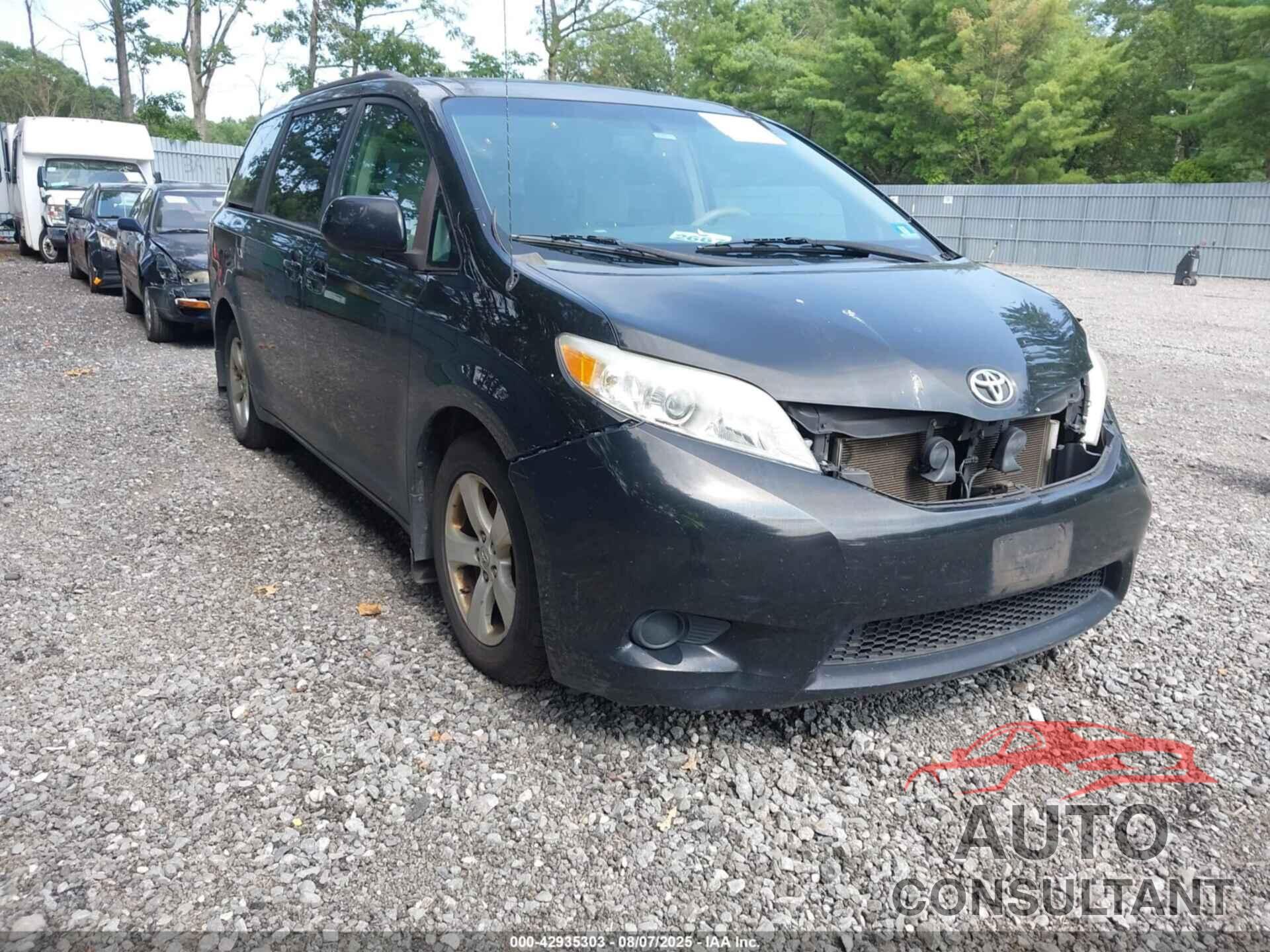 TOYOTA SIENNA 2014 - 5TDKK3DC0ES436943