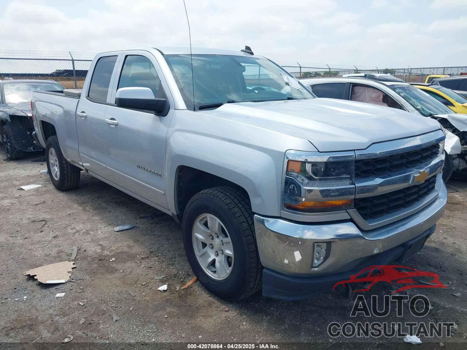 CHEVROLET SILVERADO 1500 2018 - 1GCRCREHXJZ336480