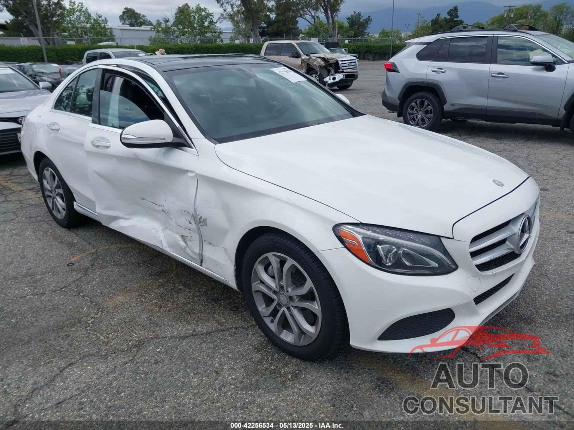 MERCEDES-BENZ C 300 2015 - 55SWF4JB3FU092441