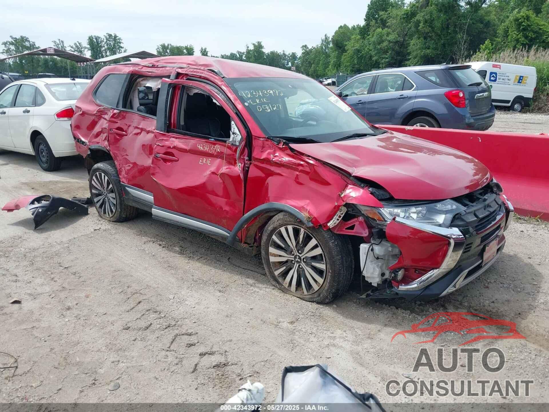 MITSUBISHI OUTLANDER 2019 - JA4AZ3A33KZ048024