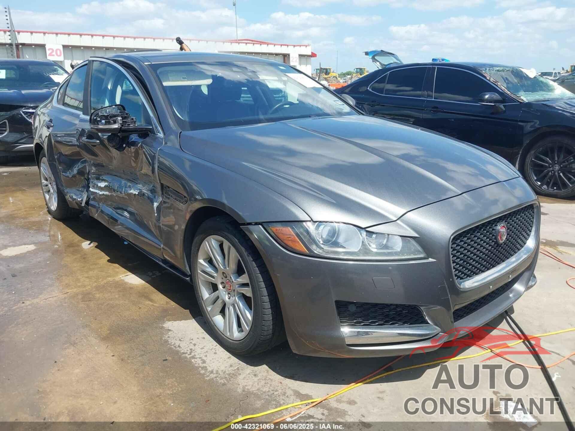 JAGUAR XF 2016 - SAJBD4BV1GCY13483