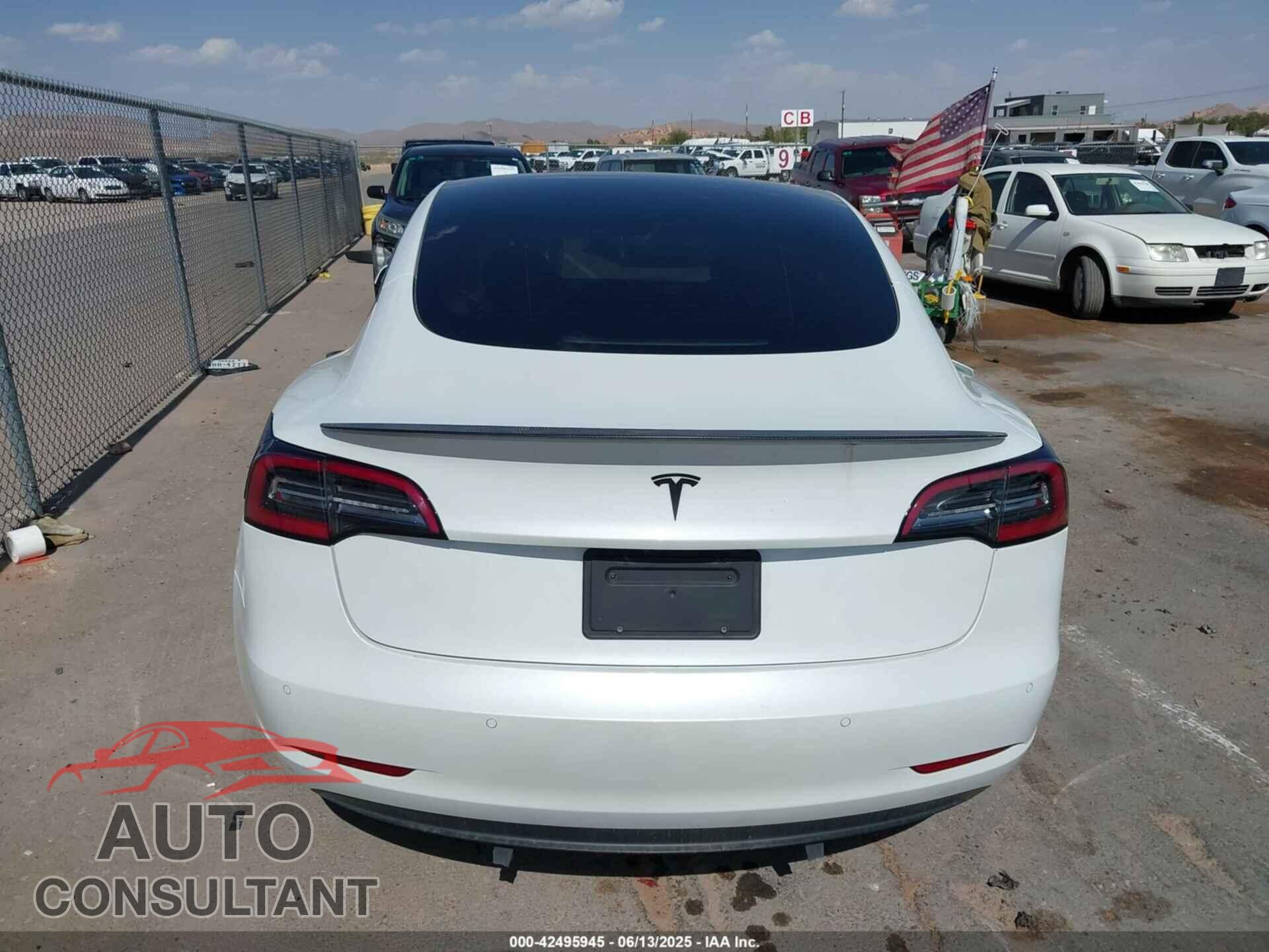 TESLA MODEL 3 2021 - 5YJ3E1EA6MF955642