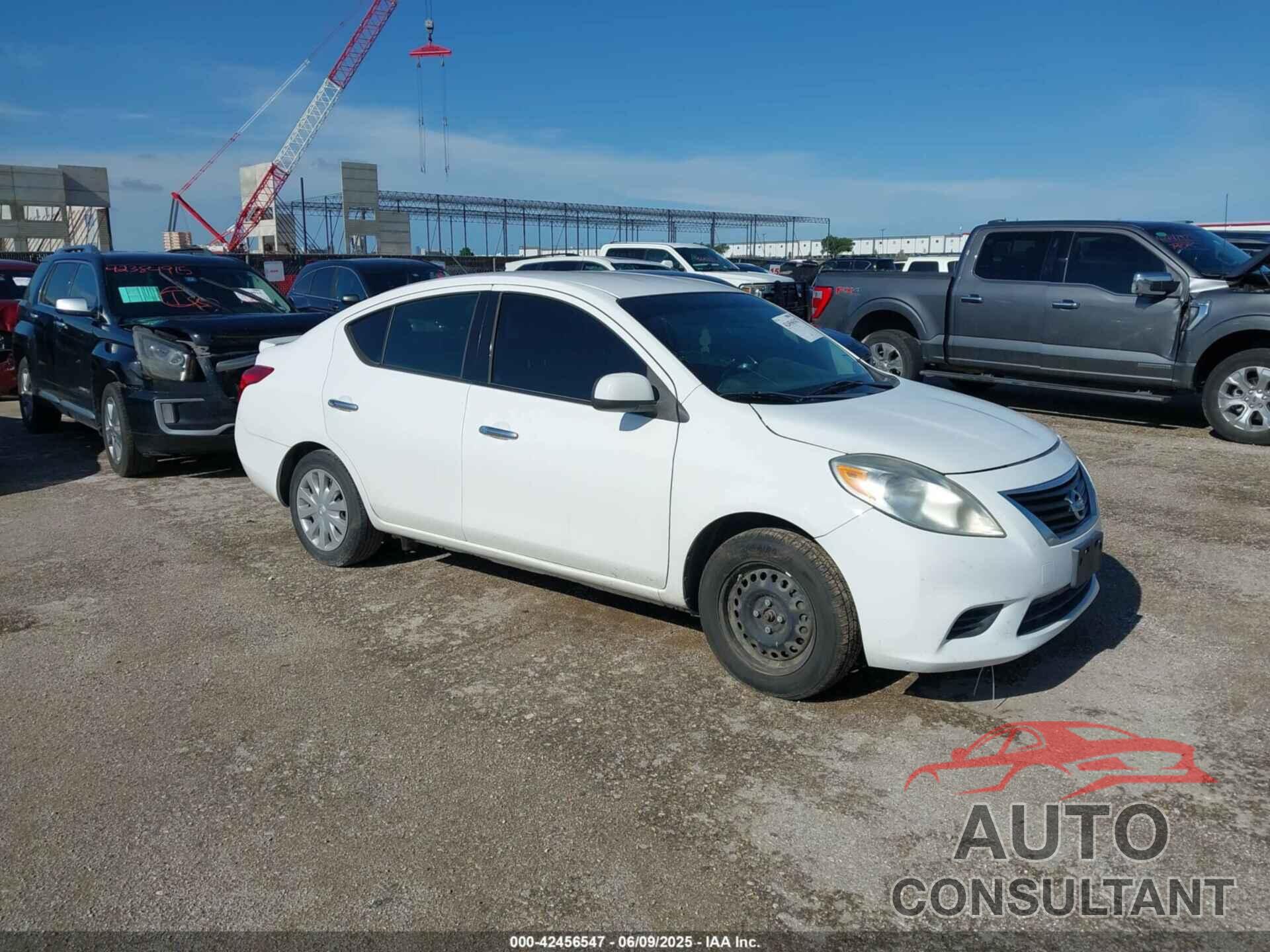 NISSAN VERSA 2014 - 3N1CN7AP0EL811667