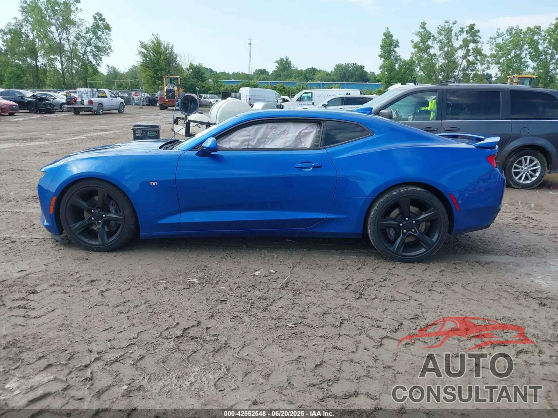 CHEVROLET CAMARO 2017 - 1G1FE1R77H0119878
