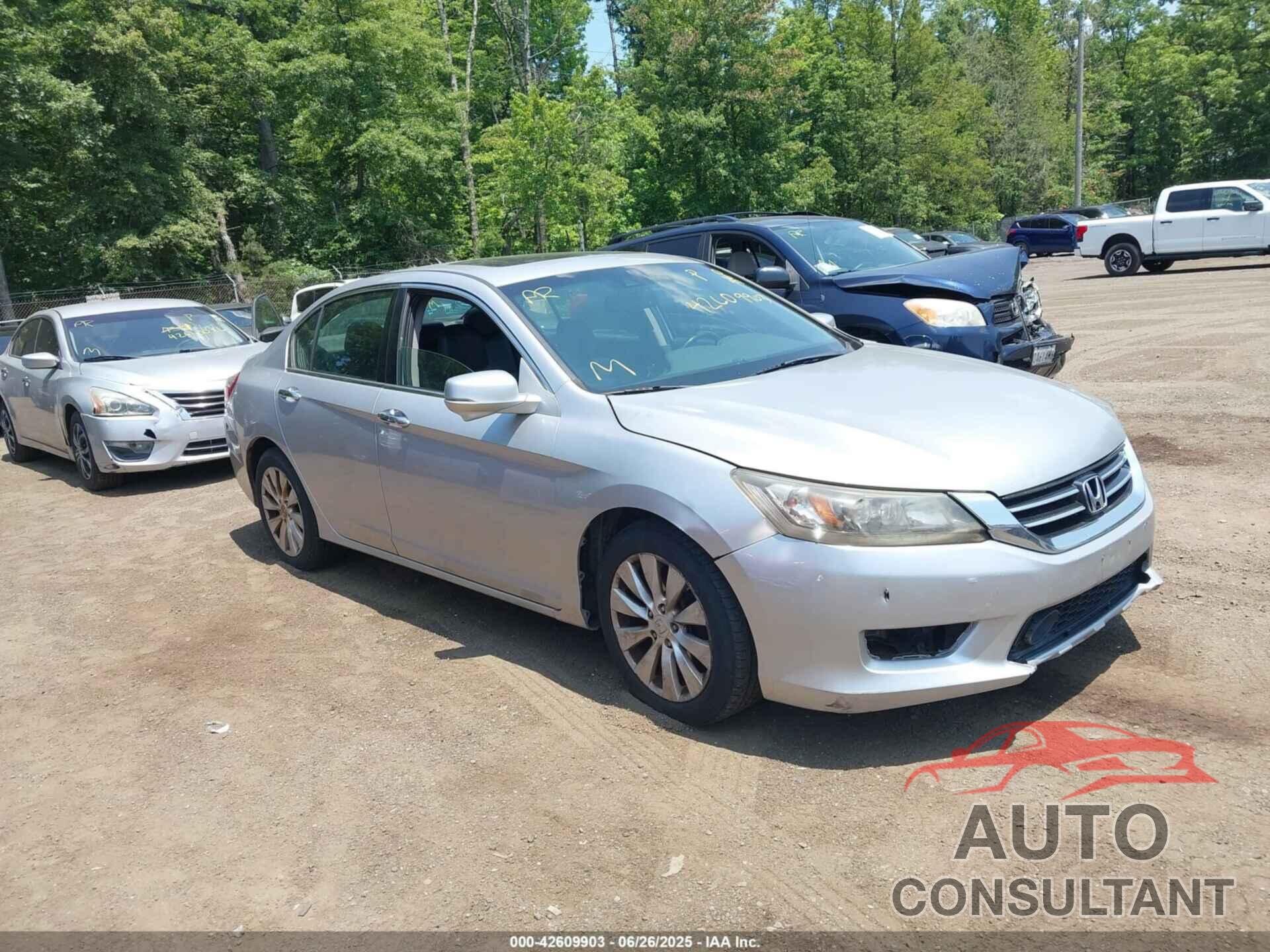 HONDA ACCORD 2013 - 1HGCR3F95DA041302