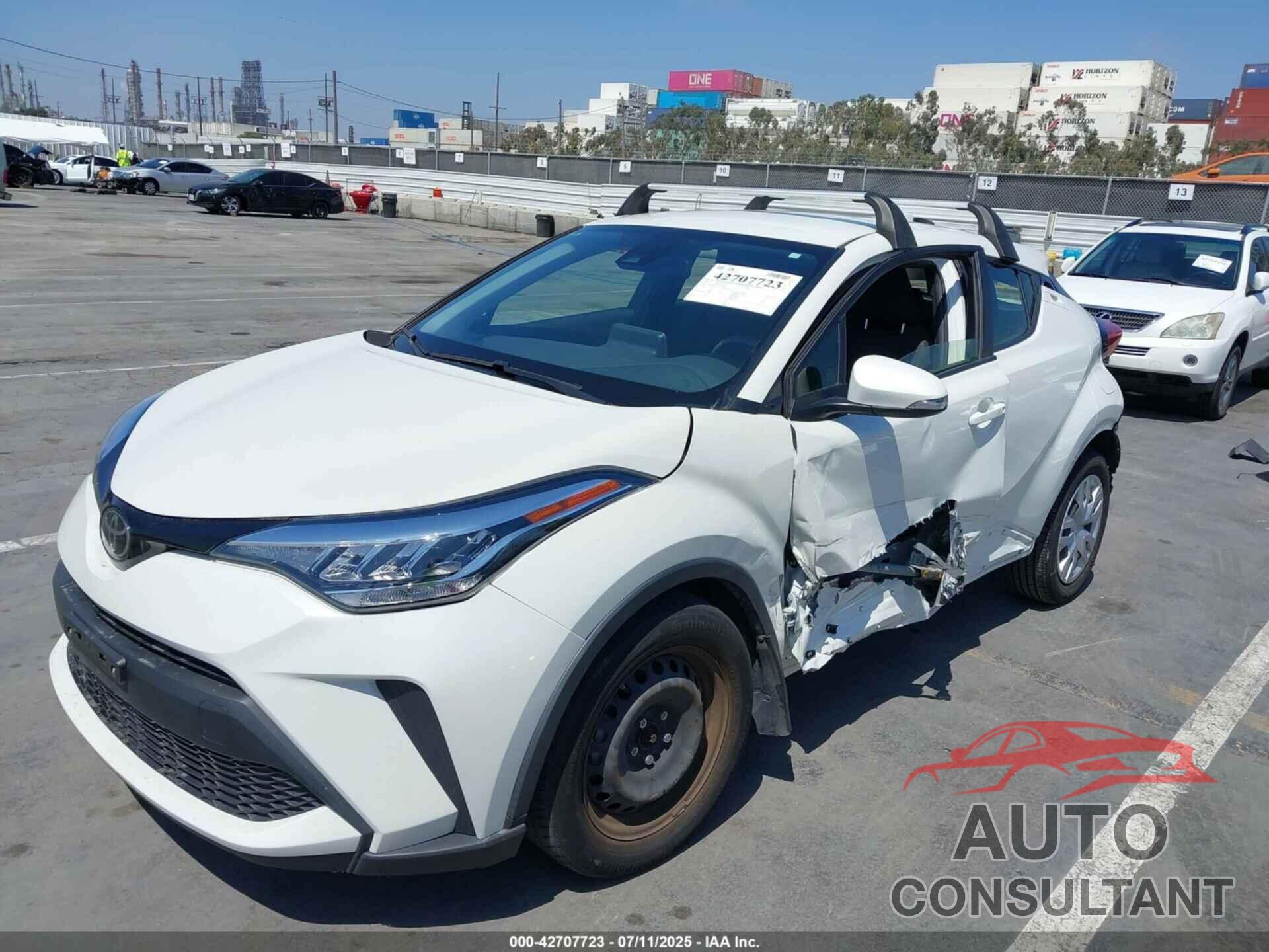 TOYOTA C-HR 2021 - JTNKHMBX0M1116166