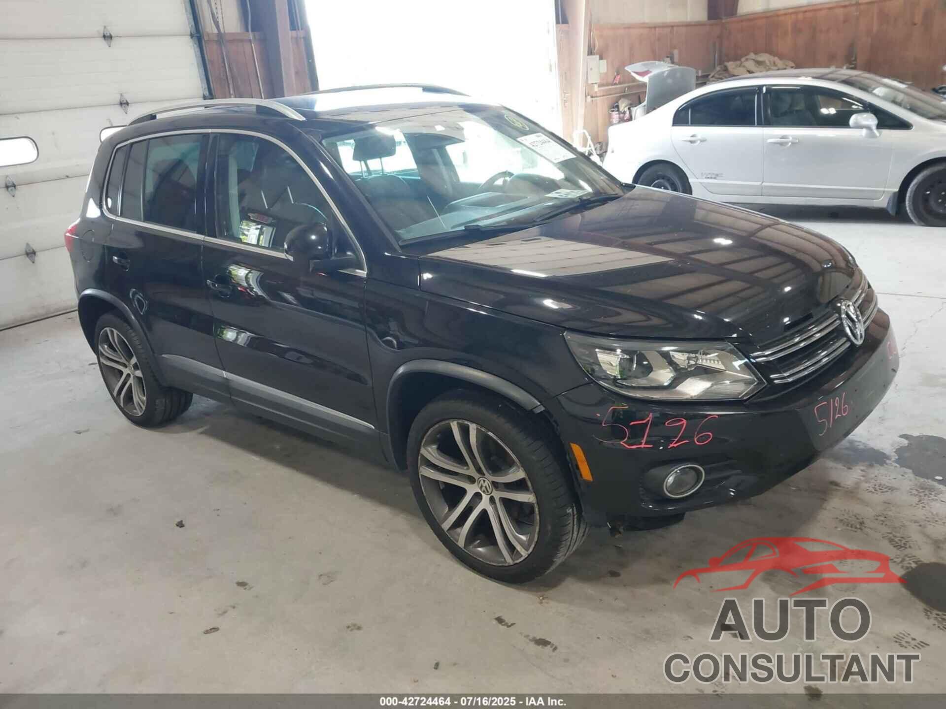 VOLKSWAGEN TIGUAN 2017 - WVGWV7AX1HW503220