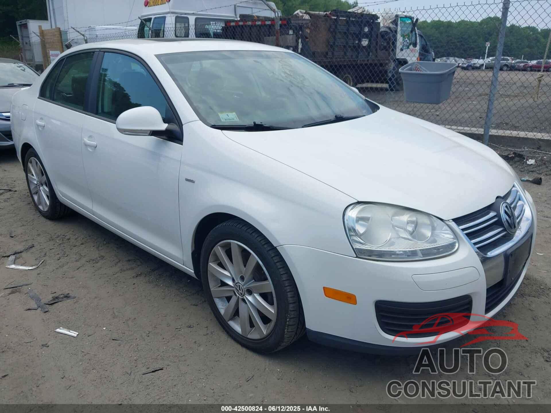 VOLKSWAGEN JETTA 2010 - 3VWRJ7AJ1AM152563