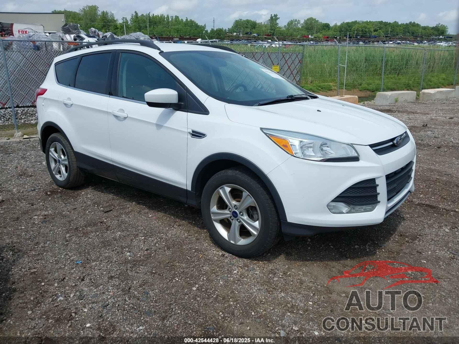 FORD ESCAPE 2016 - 1FMCU0GX5GUC39756