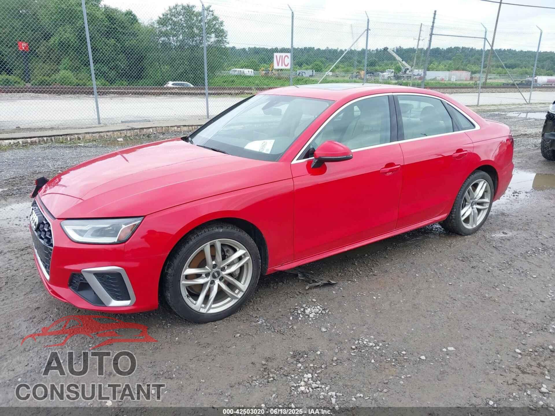 AUDI A4 2021 - WAUDAAF4XMA013043