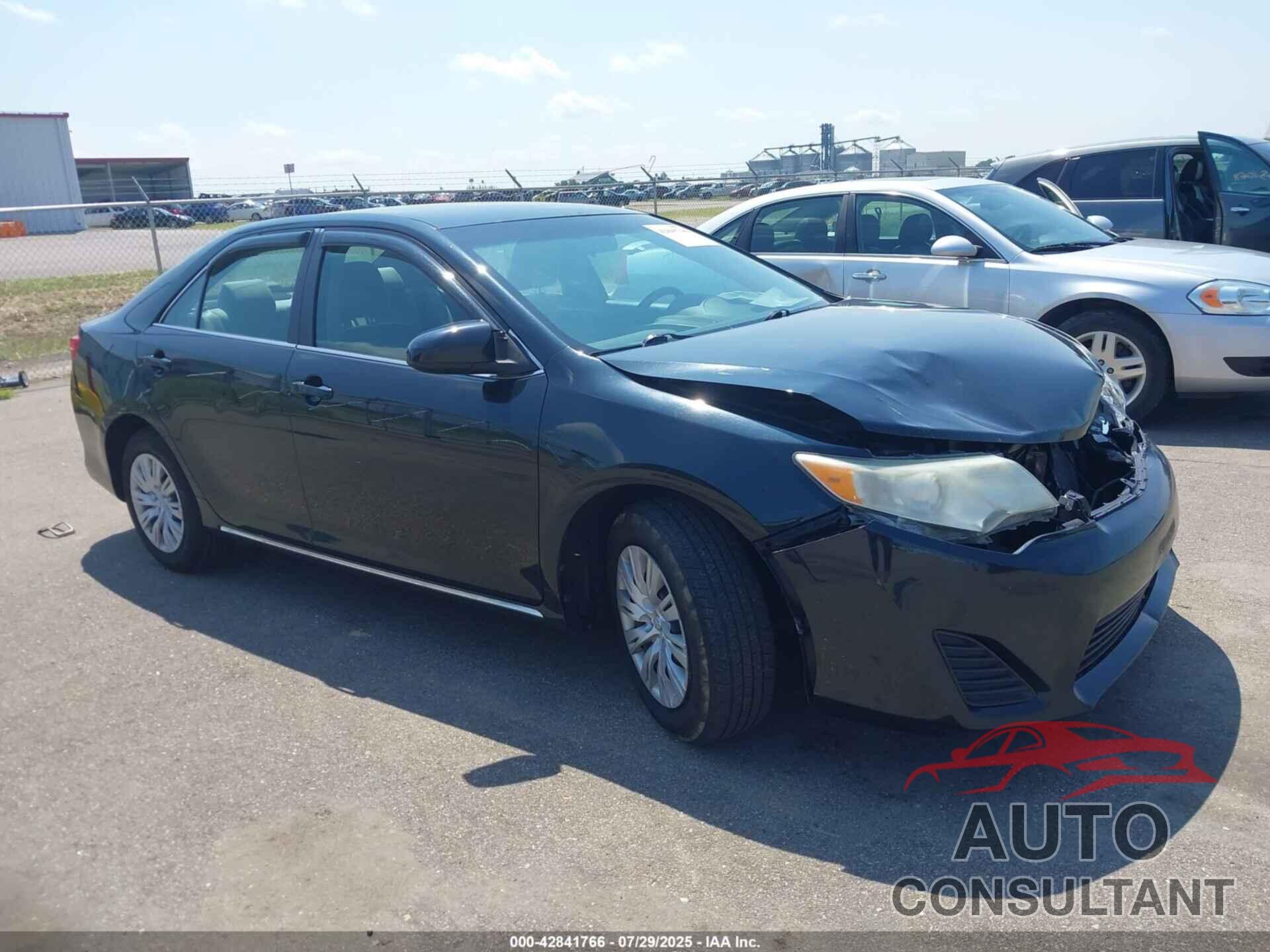 TOYOTA CAMRY 2012 - 4T4BF1FK7CR207408