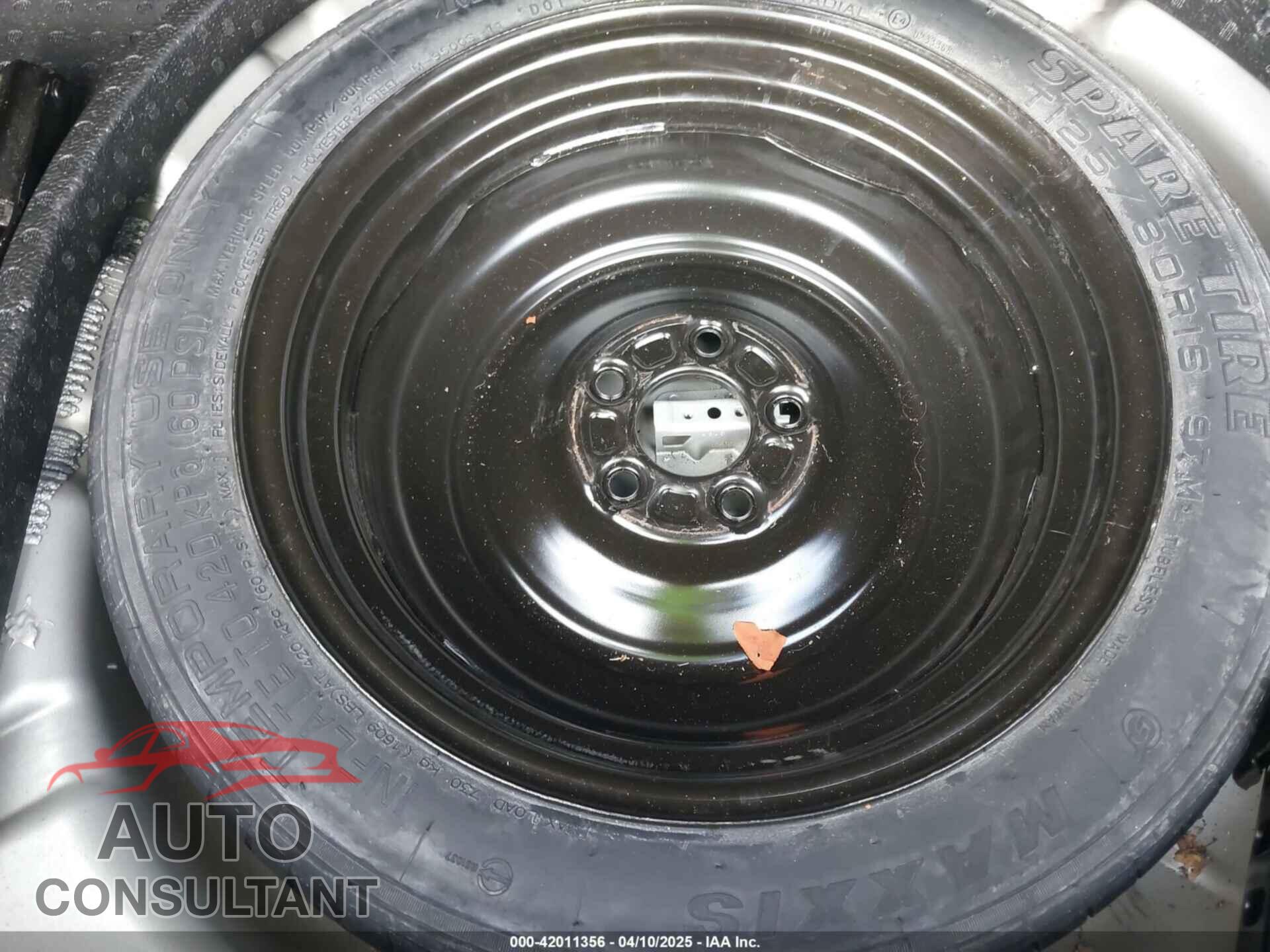 FORD FOCUS 2016 - 1FADP3E27GL201577