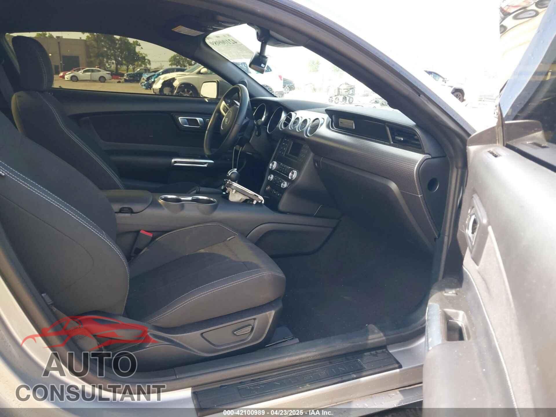 FORD MUSTANG 2021 - 1FA6P8CF3M5117977
