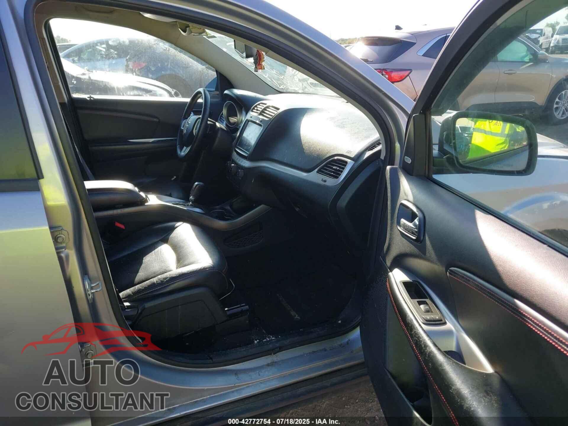 DODGE JOURNEY 2015 - 3C4PDCEG3FT680496