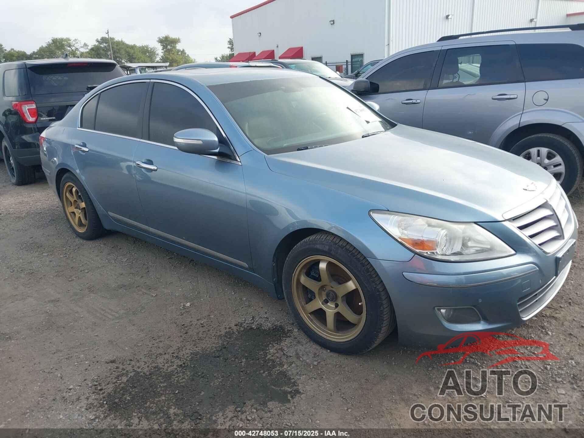 HYUNDAI GENESIS 2009 - KMHGC46F09U040315