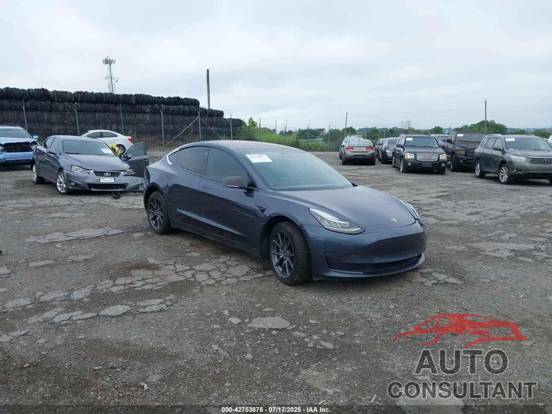 TESLA MODEL 3 2018 - 5YJ3E1EA8JF025799