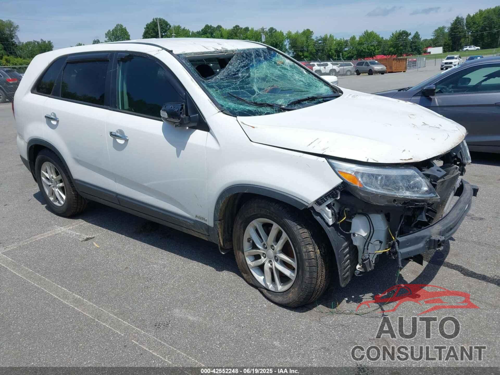 KIA SORENTO 2014 - 5XYKTCA64EG501141