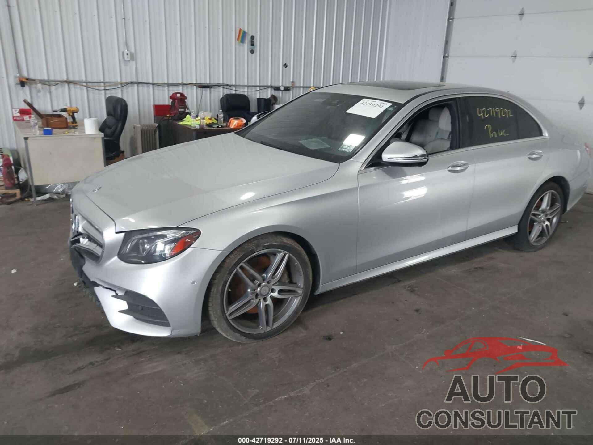 MERCEDES-BENZ E 300 2017 - WDDZF4KB1HA081629