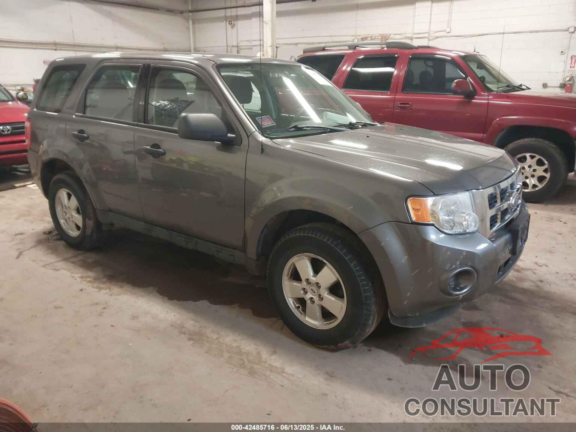 FORD ESCAPE 2011 - 1FMCU9C71BKB77819
