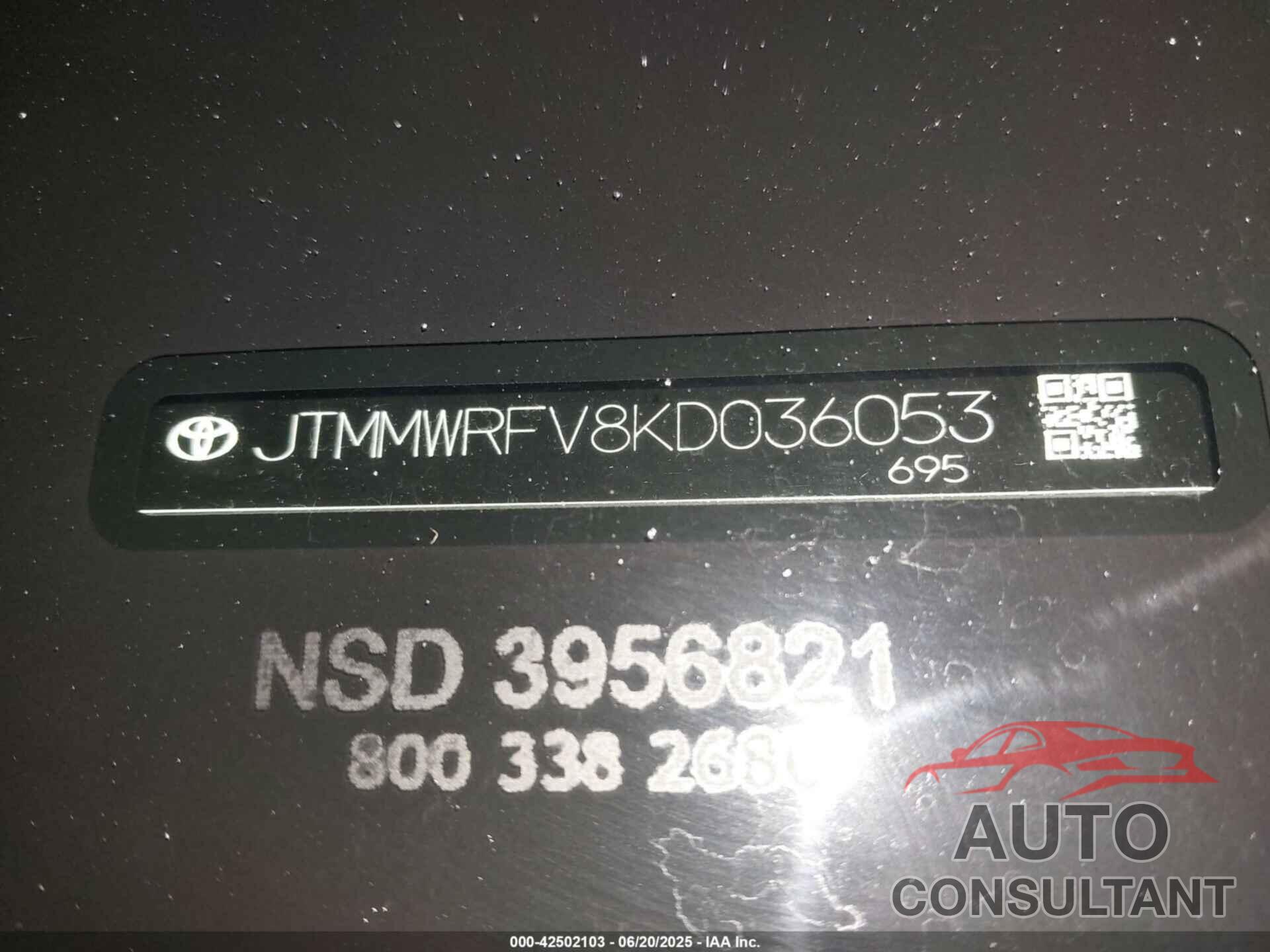 TOYOTA RAV4 HYBRID 2019 - JTMMWRFV8KD036053