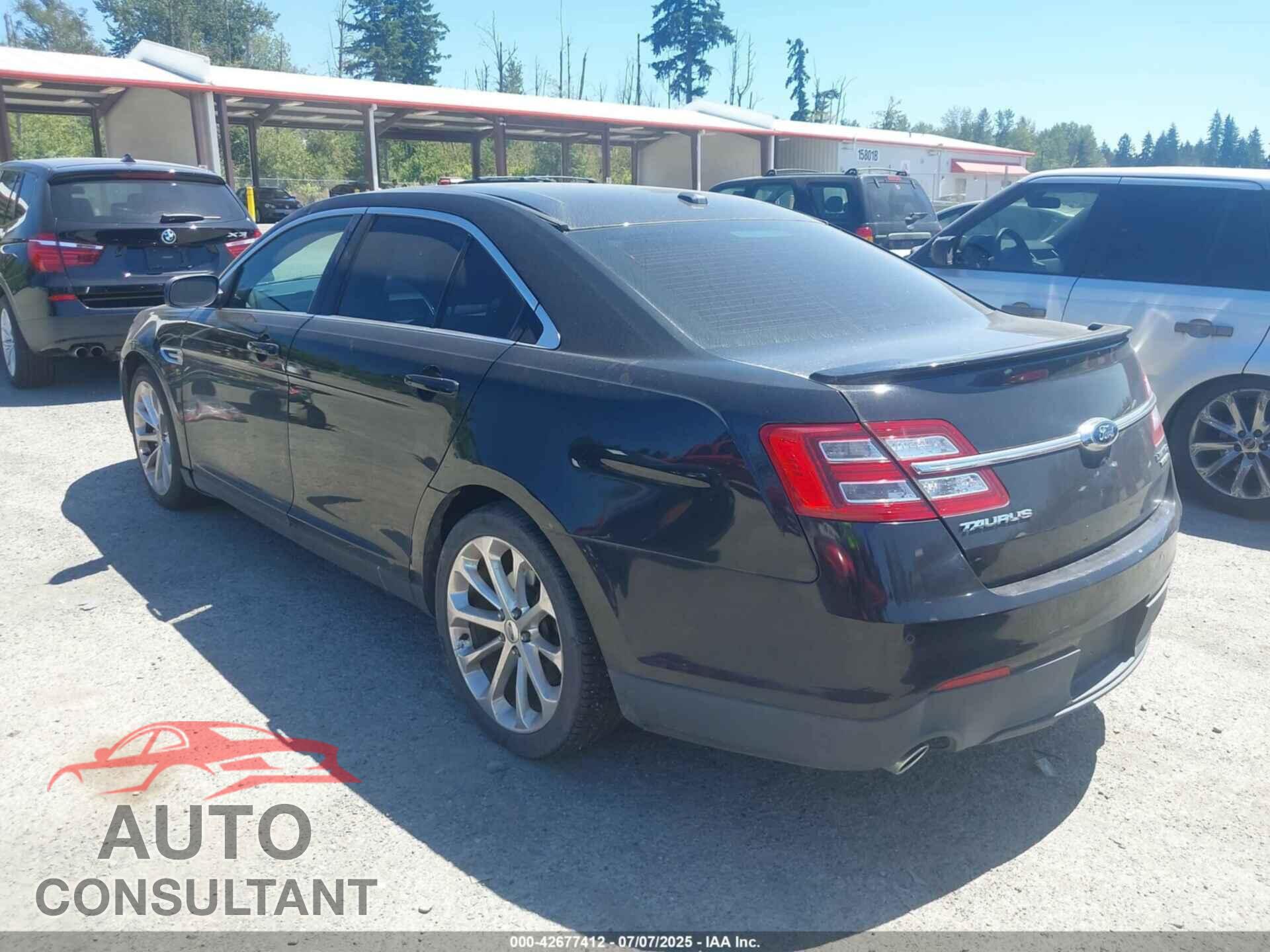 FORD TAURUS 2015 - 1FAHP2F82FG100260