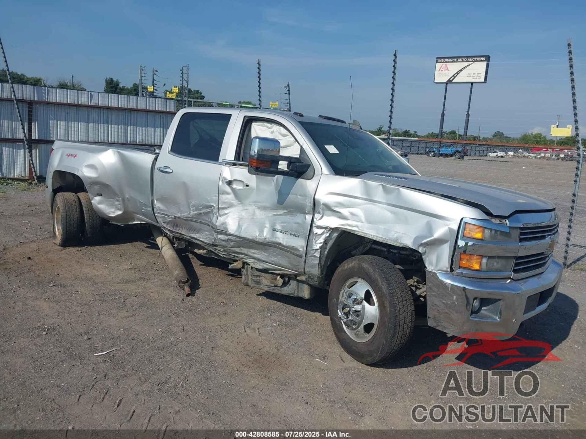 CHEVROLET SILVERADO 3500HD 2015 - 1GC4K0E86FF658941