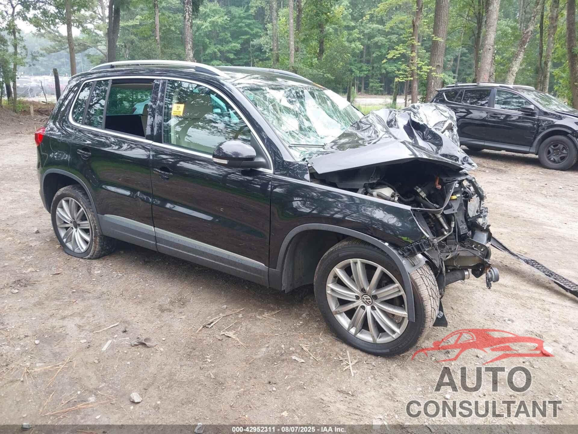 VOLKSWAGEN TIGUAN 2012 - WVGBV7AX4CW527518