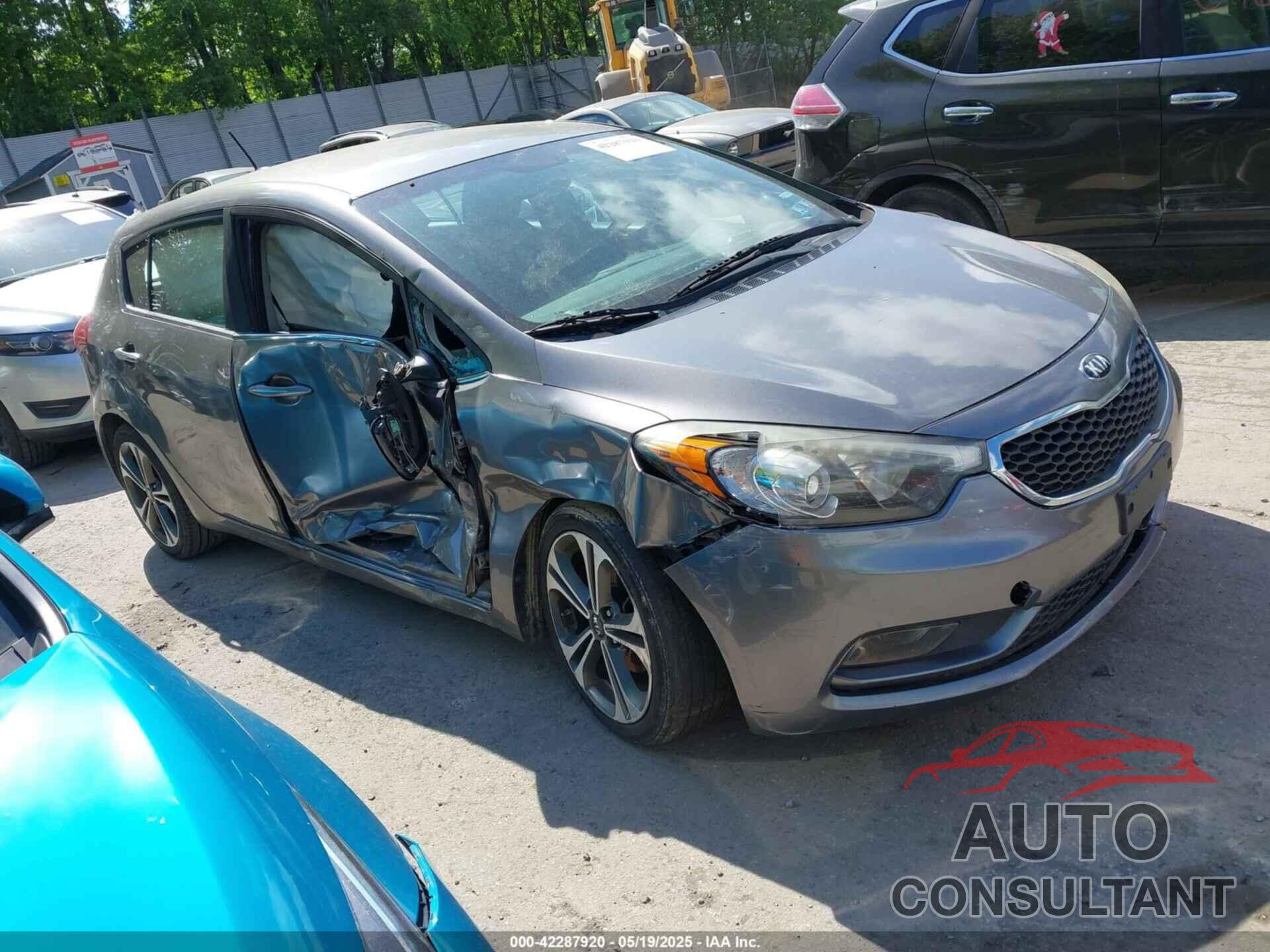 KIA FORTE 2016 - KNAFX5A85G5529011
