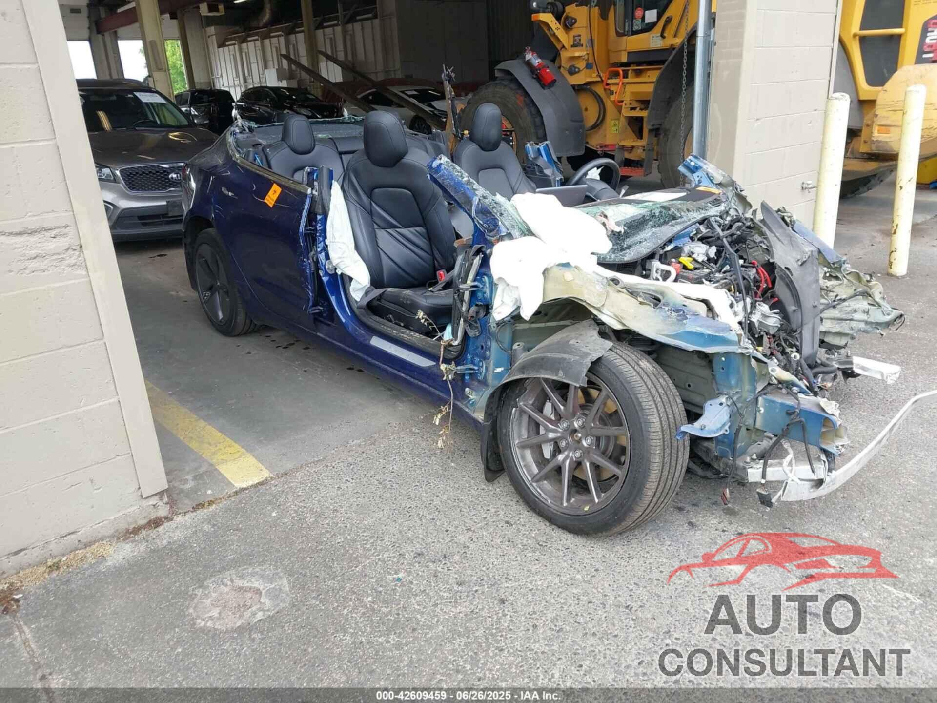 TESLA MODEL 3 2019 - 5YJ3E1EB9KF210843