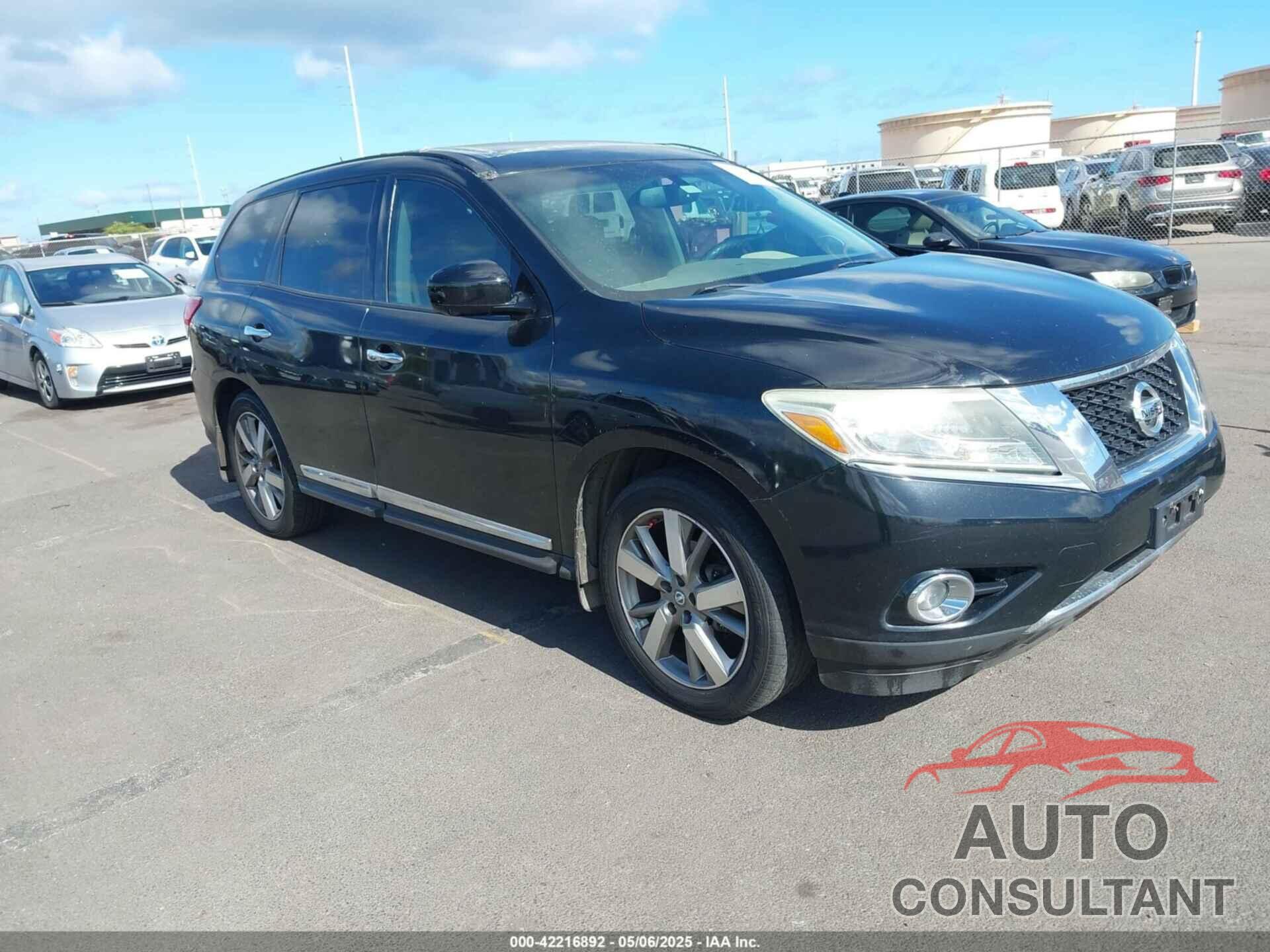 NISSAN PATHFINDER 2014 - 5N1AR2MM9EC639952