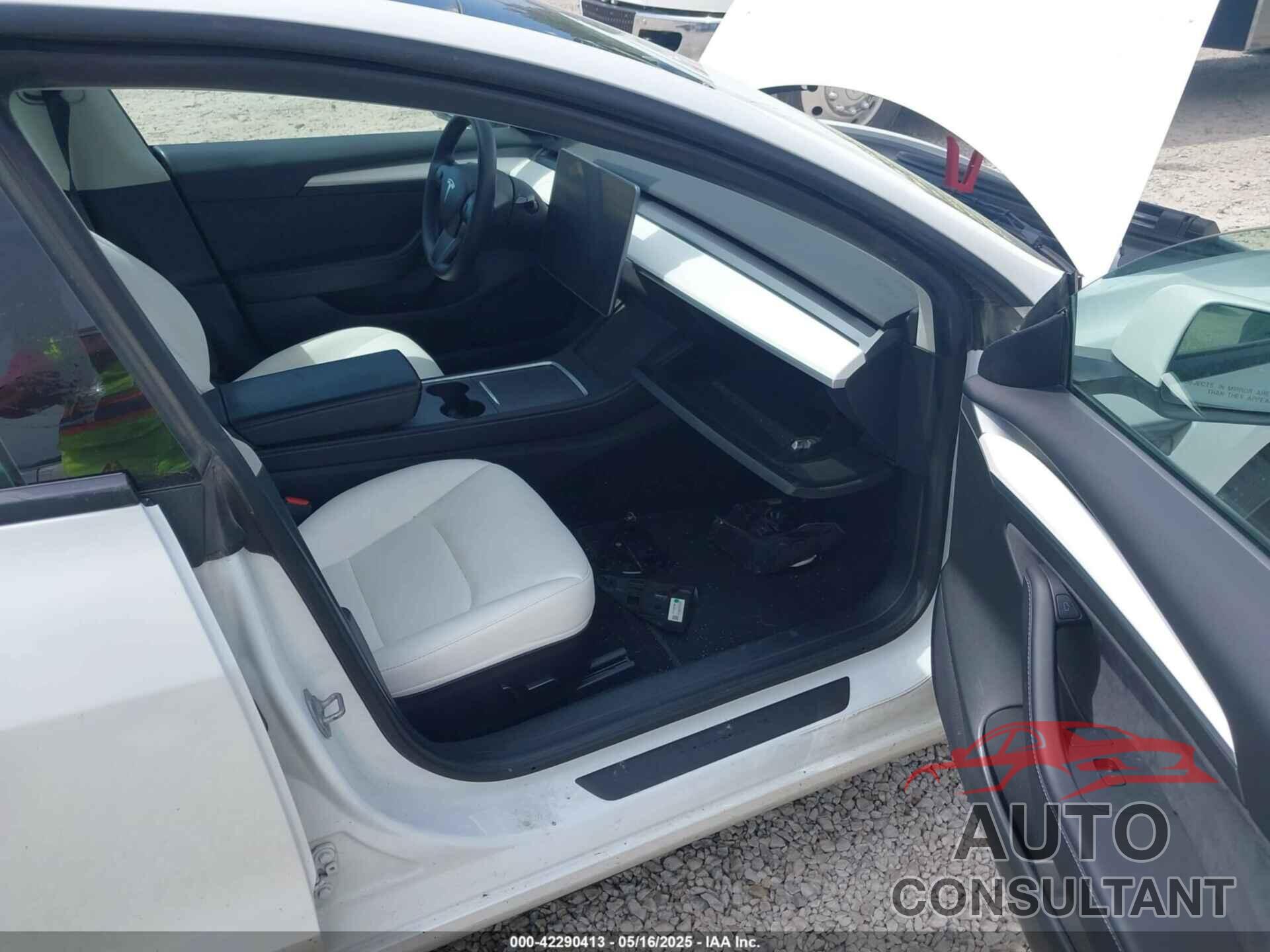 TESLA MODEL 3 2022 - 5YJ3E1EB4NF165427