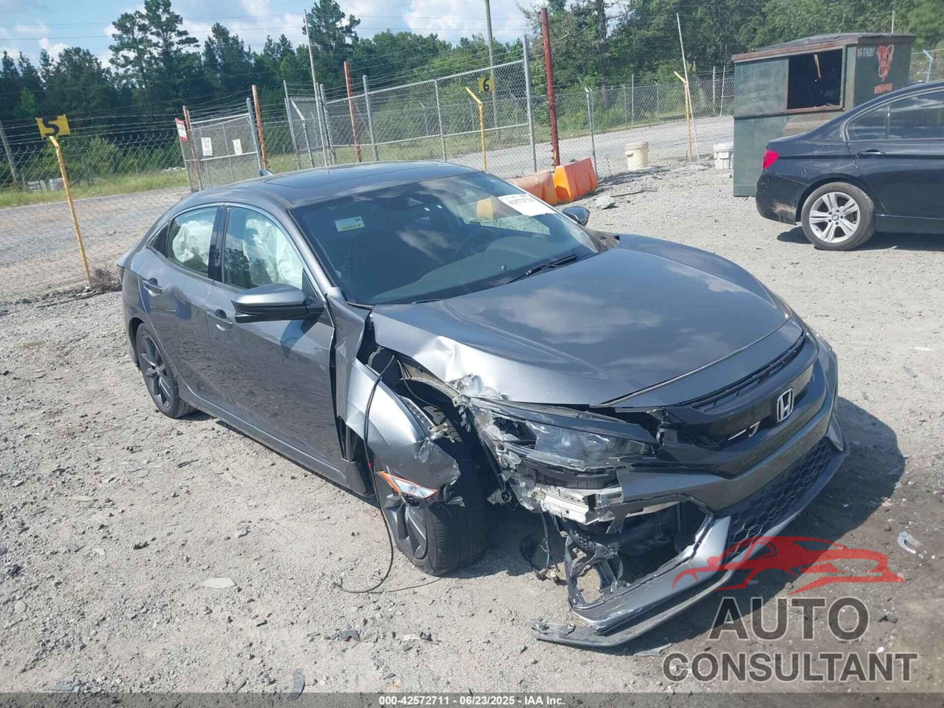HONDA CIVIC 2021 - SHHFK7H65MU205261