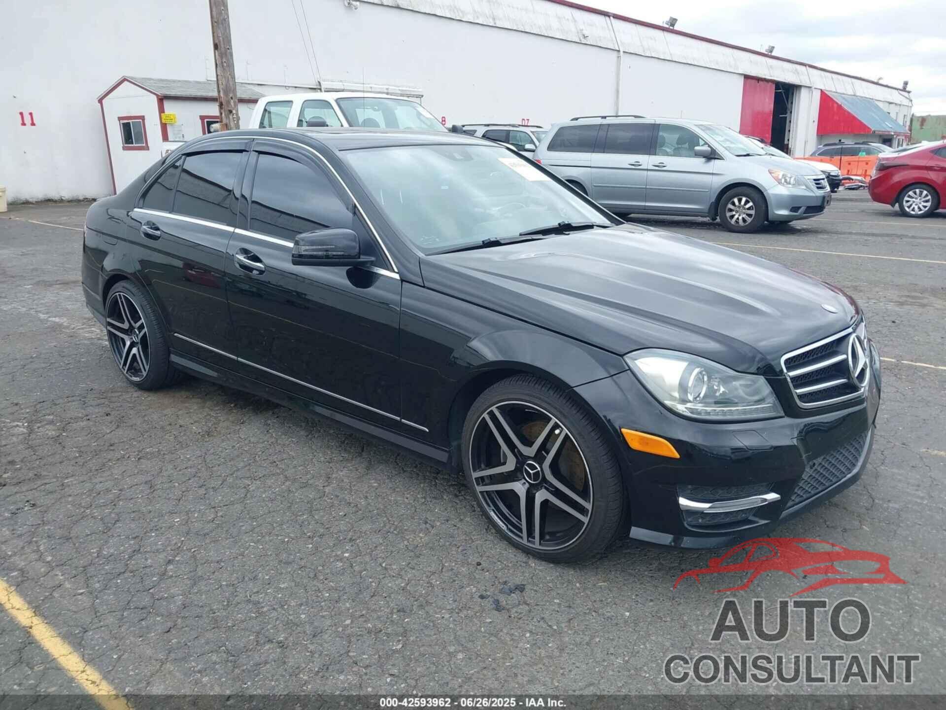 MERCEDES-BENZ C 250 2013 - WDDGF4HB4DA827595