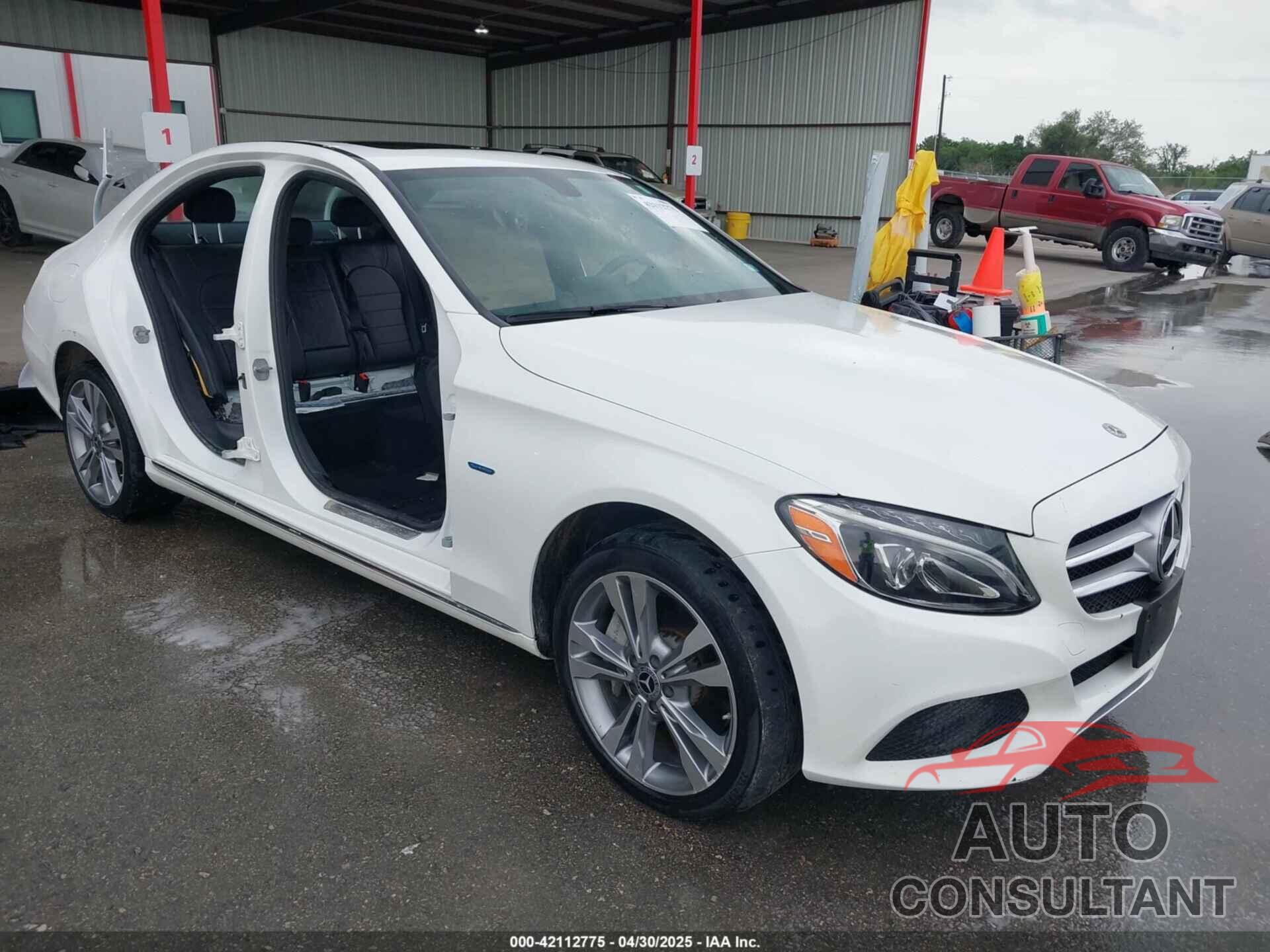 MERCEDES-BENZ C 350E 2018 - 55SWF4HB1JU256428