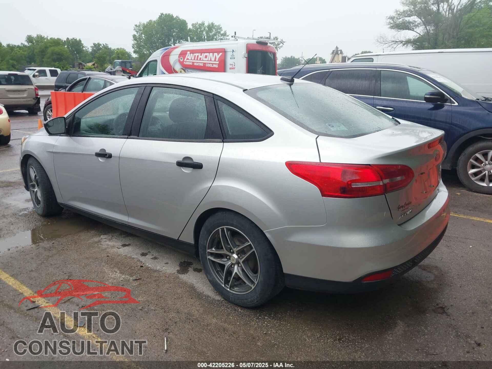 FORD FOCUS 2016 - 1FADP3E26GL404962