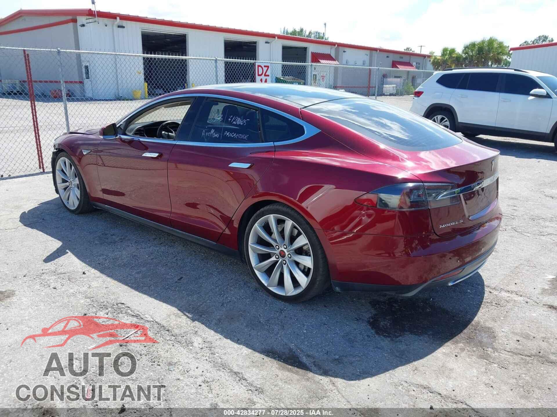 TESLA MODEL S 2012 - 5YJSA1DN8CFS00650