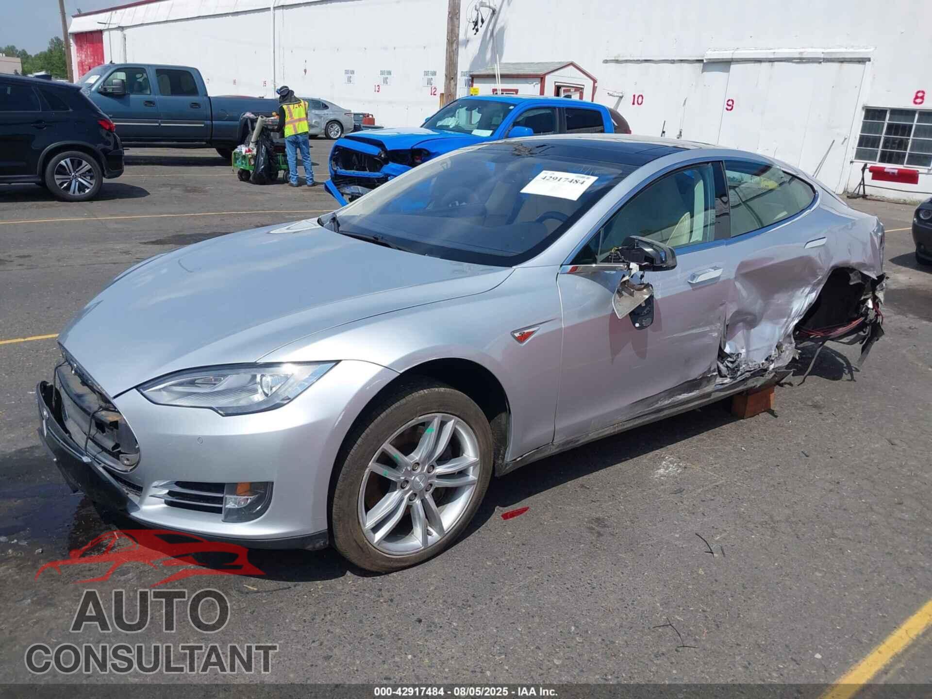 TESLA MODEL S 2014 - 5YJSA1S13EFP40474