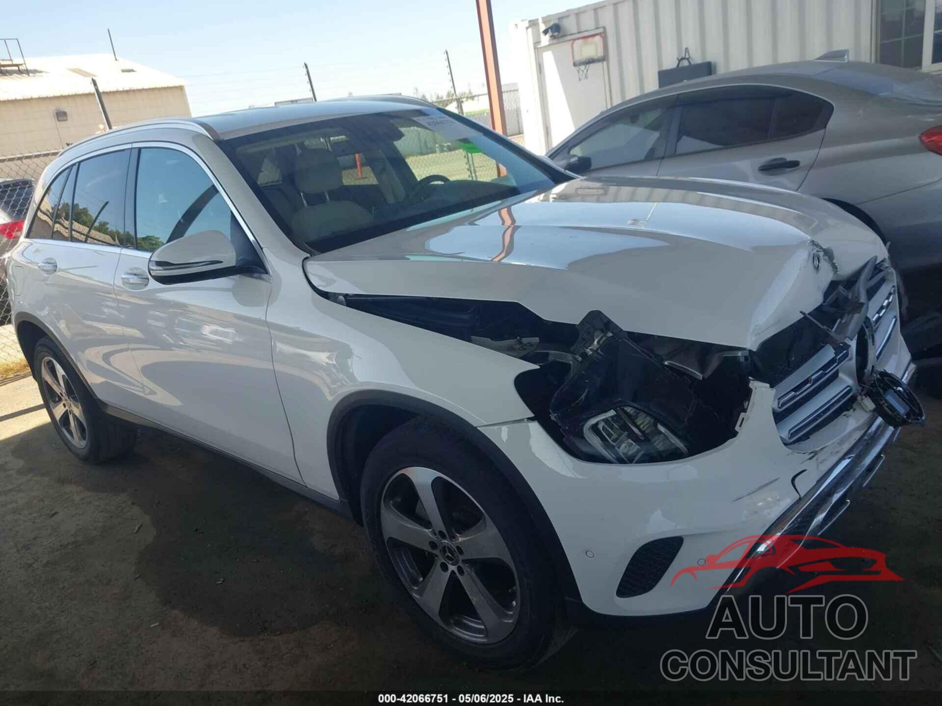MERCEDES-BENZ GLC 300 2022 - W1N0G8DB2NG100453