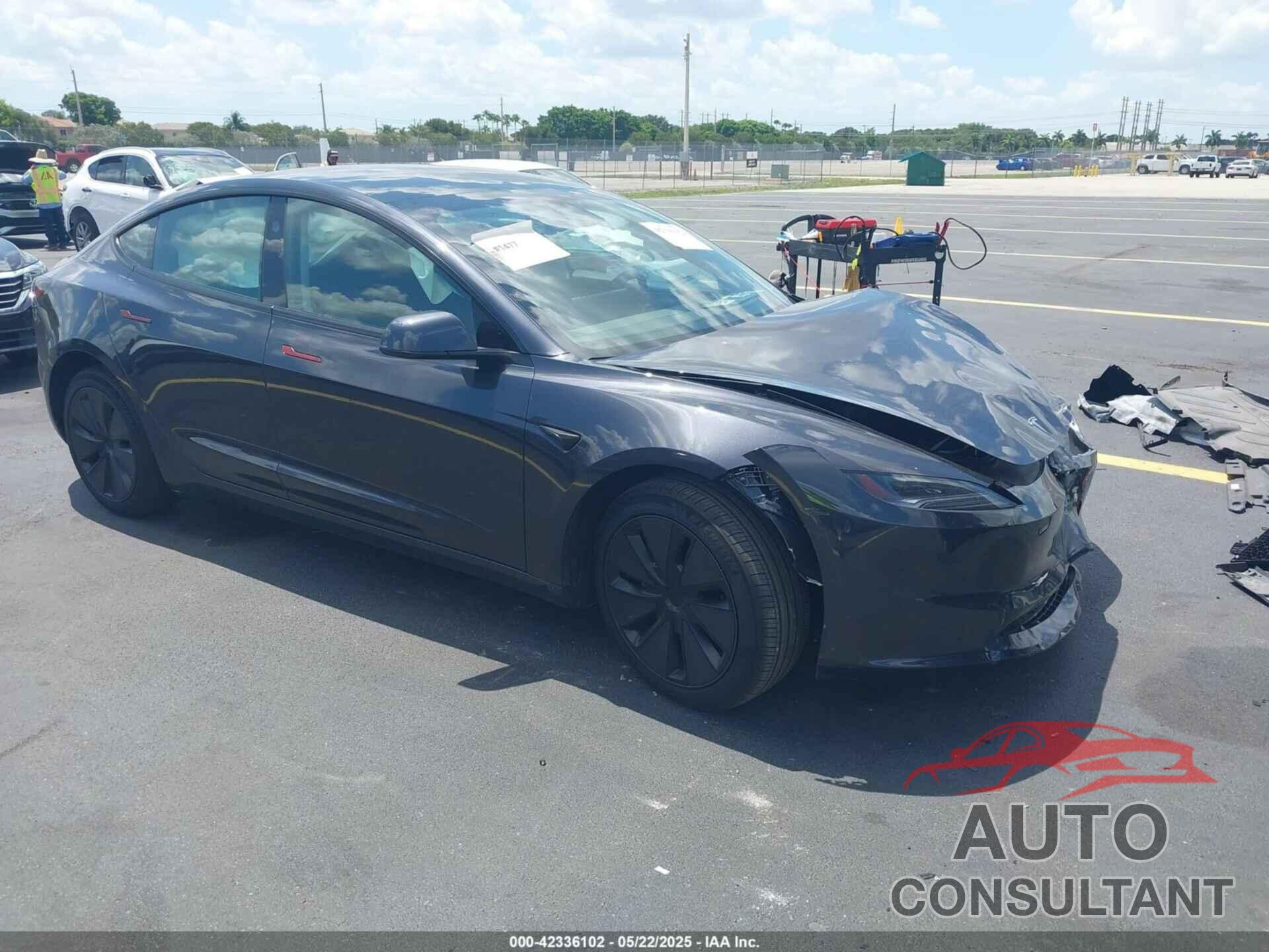 TESLA MODEL 3 2024 - 5YJ3E1EB8RF797501