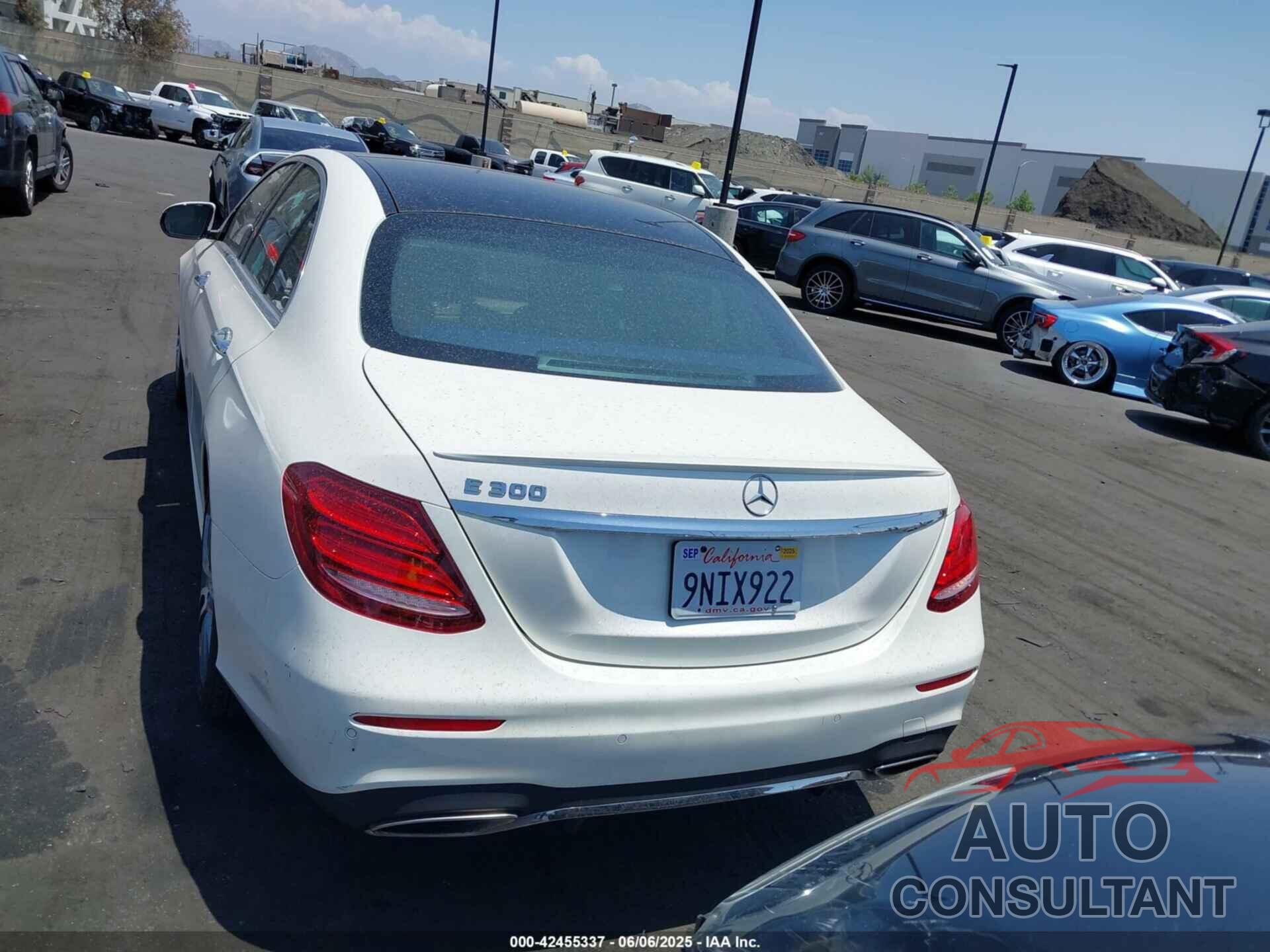 MERCEDES-BENZ E 300 2017 - WDDZF4JB4HA185209