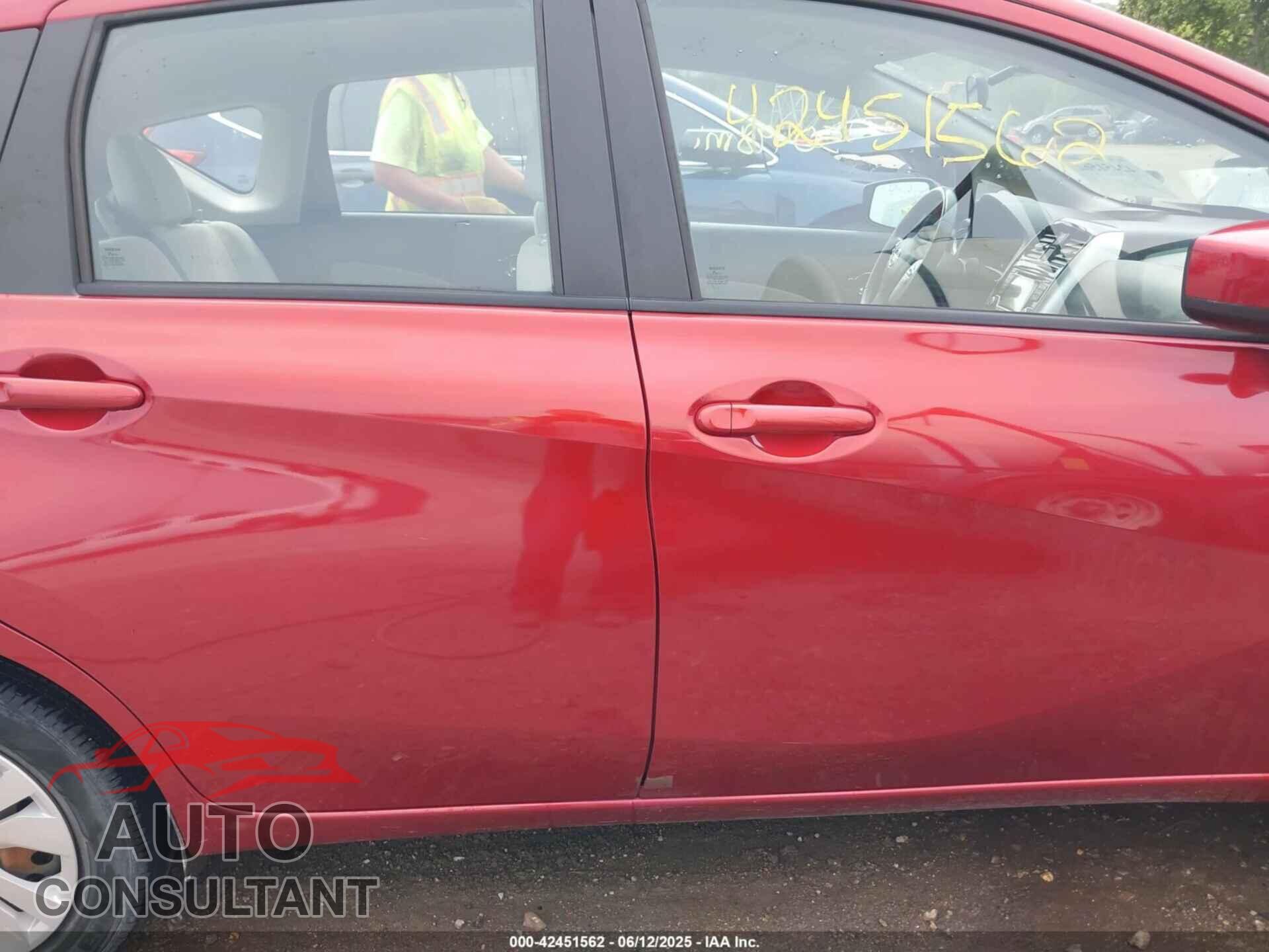 NISSAN VERSA NOTE 2017 - 3N1CE2CP8HL375512
