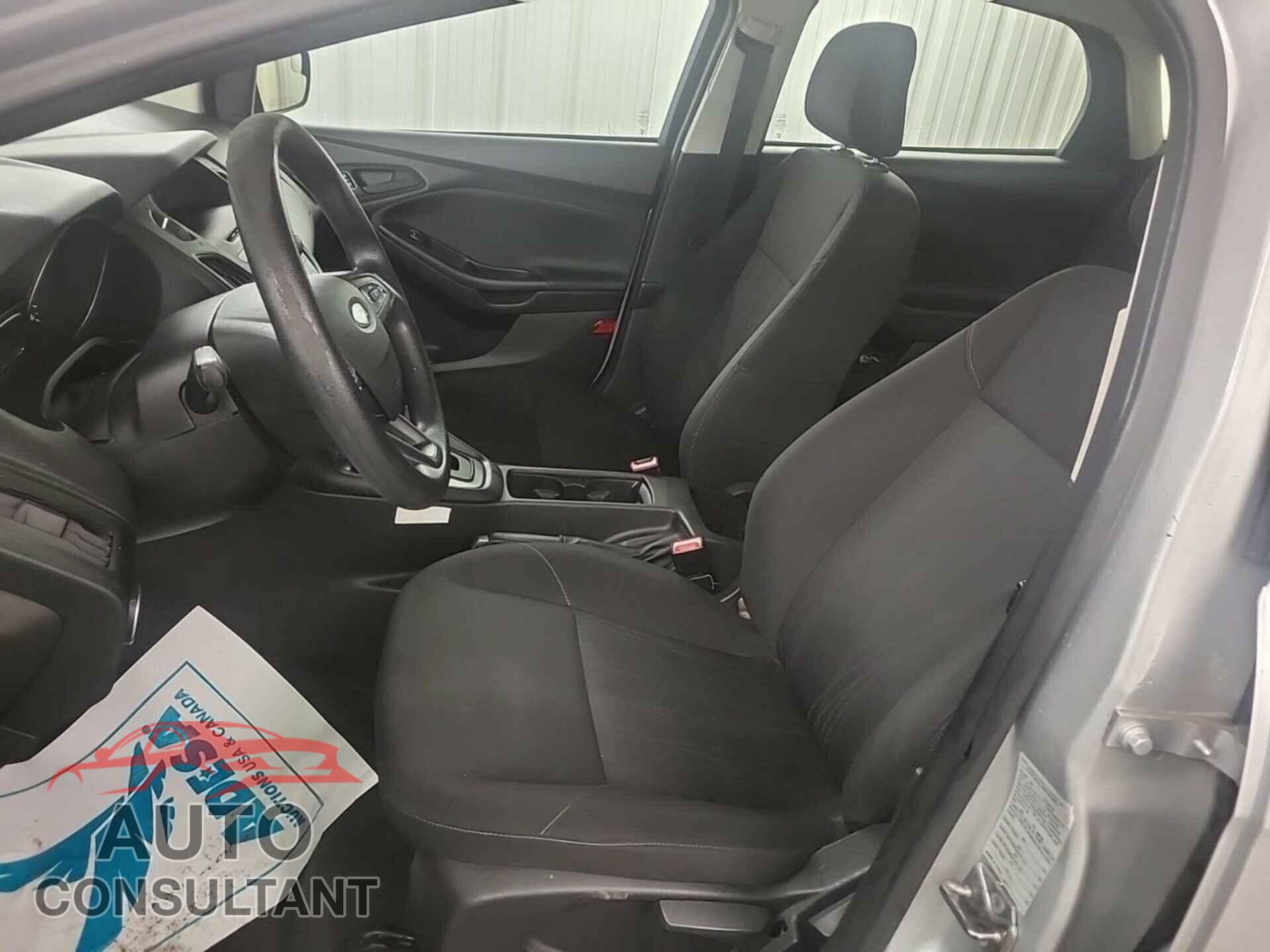 FORD FOCUS 2016 - 1FADP3E28GL306810
