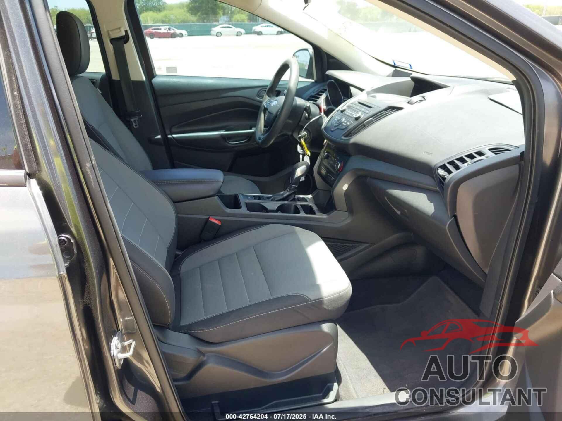 FORD ESCAPE 2018 - 1FMCU0F77JUC69933