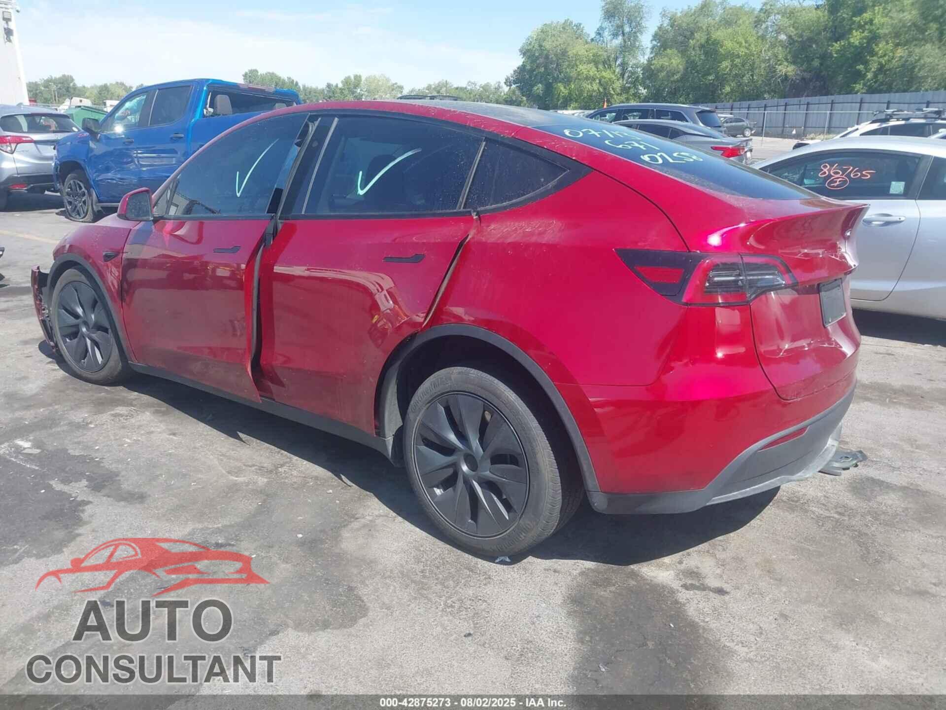 TESLA MODEL Y 2024 - 7SAYGDEE7RF192111