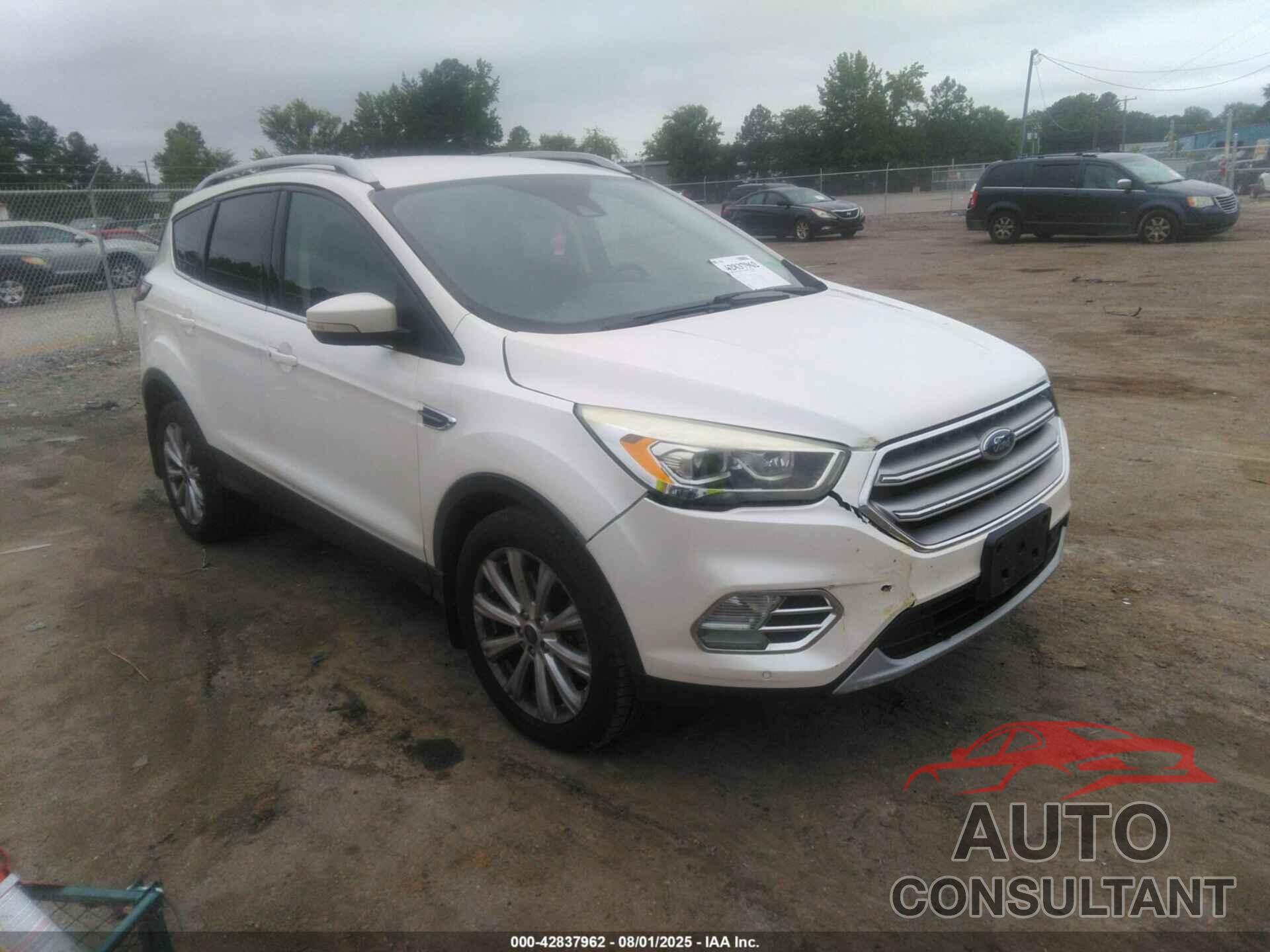 FORD ESCAPE 2017 - 1FMCU0J9XHUC14377